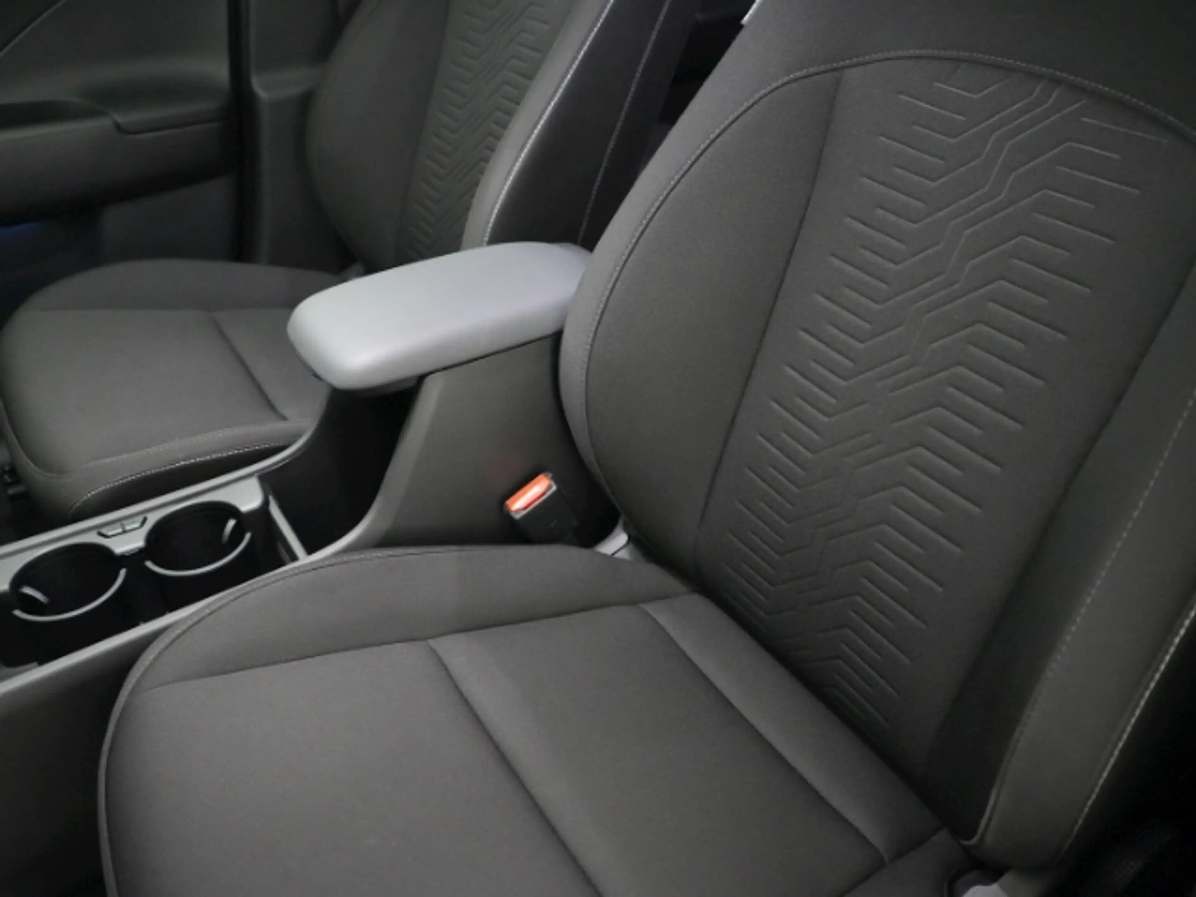 Hyundai KONA TREND 65,4kWh AT+VOLL LED+NAVI+RÜCKFAHRKAMERA+SITZ — photo 10