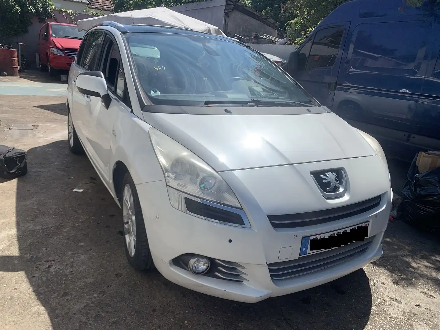 Peugeot 5008 1.6 E-HDI115 FAP ALLURE BMP6 7PL Blanc - 1