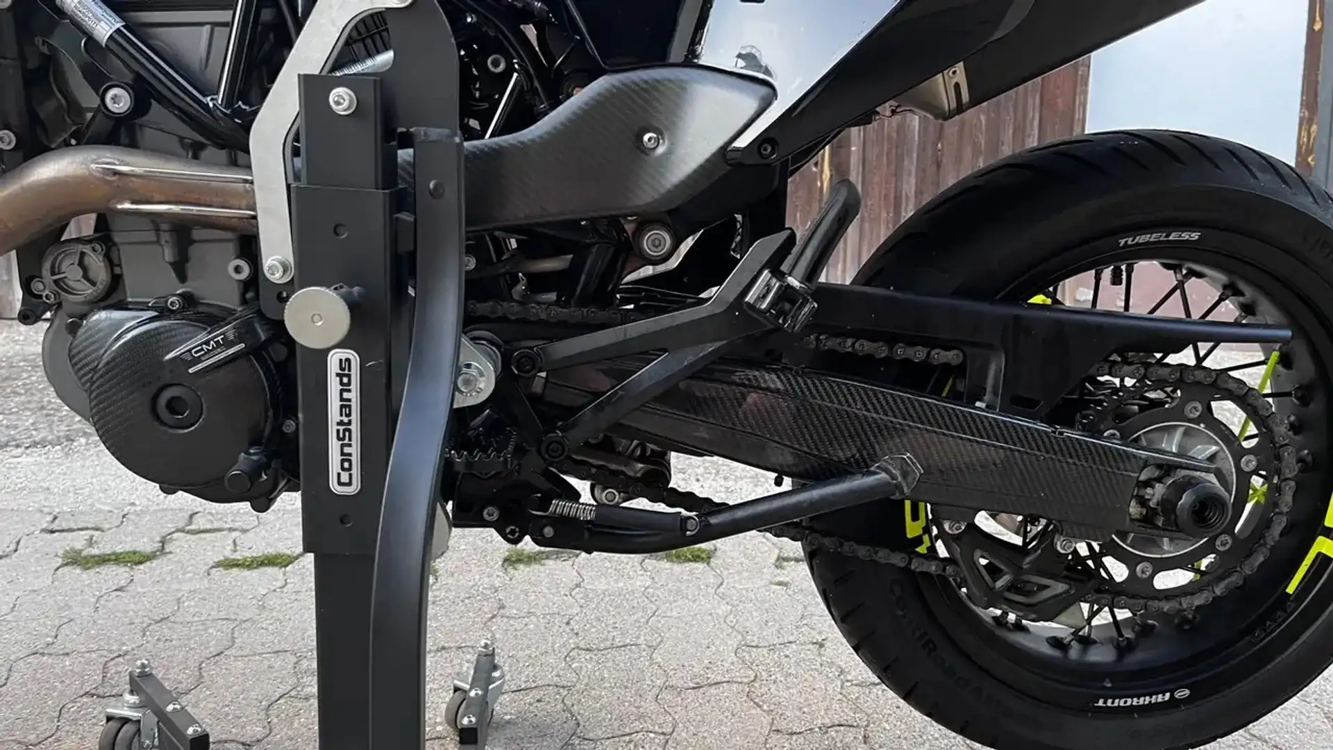 Husqvarna 701 Supermoto Чорний - 2