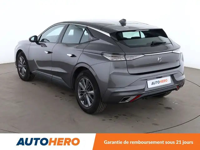 DS Automobiles DS 4 view 4