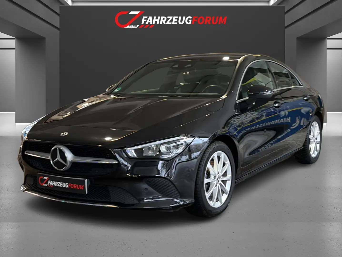 Mercedes-Benz CLA 200 Progessive Widescreen Schwarz - 1