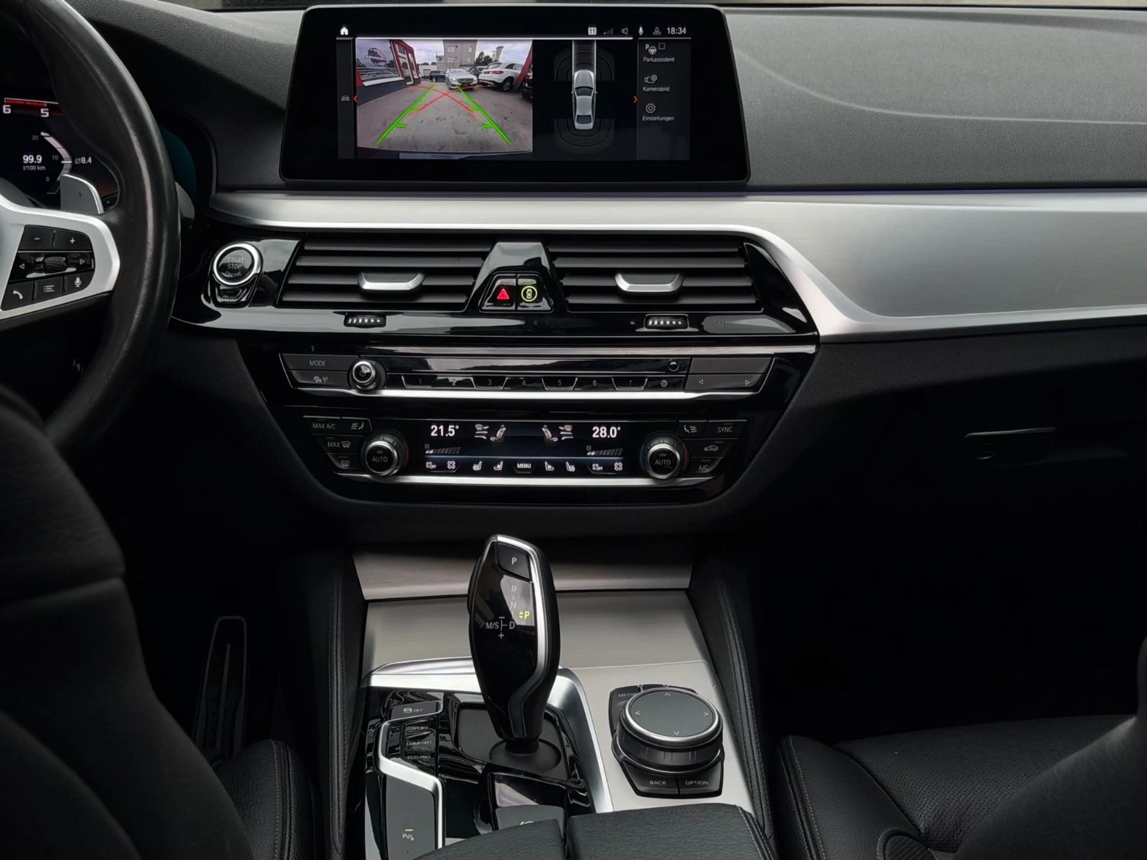BMW 550 d xDrive GLASDACH/MEMORY/SOFT-CLOSE/HUD/ — photo 38