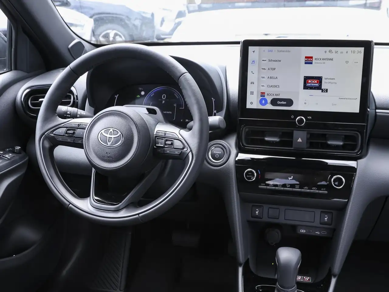 Toyota Yaris Cross Teamplayer NAVI SHZ PDC KLIMA BT ZV, миниатюра 9