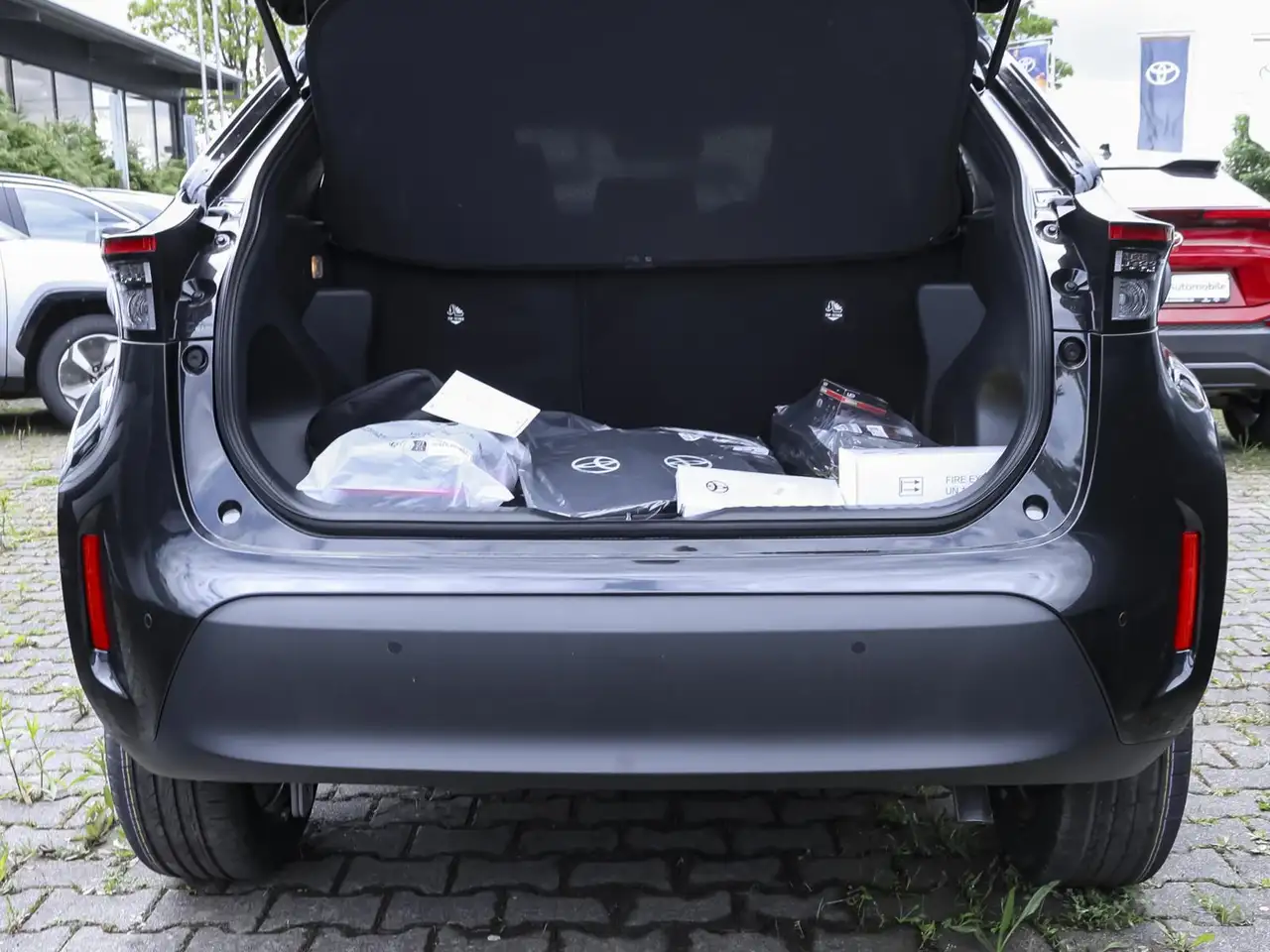 Toyota Yaris Cross Teamplayer NAVI SHZ PDC KLIMA BT ZV, миниатюра 10