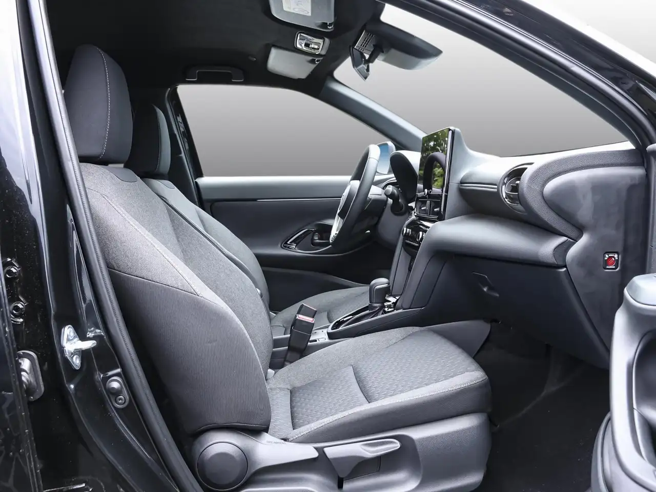 Toyota Yaris Cross Teamplayer NAVI SHZ PDC KLIMA BT ZV, миниатюра 6