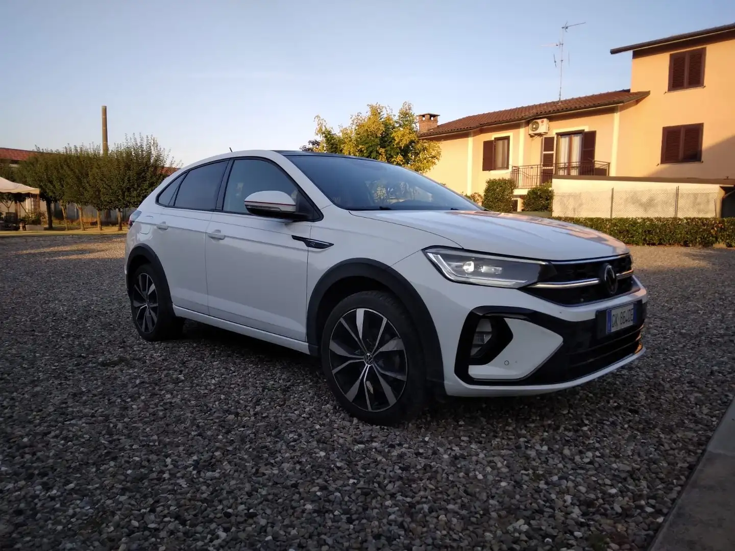 Volkswagen Taigo Taigo 1.0 tsi R-Line 110cv dsg Wit - 2