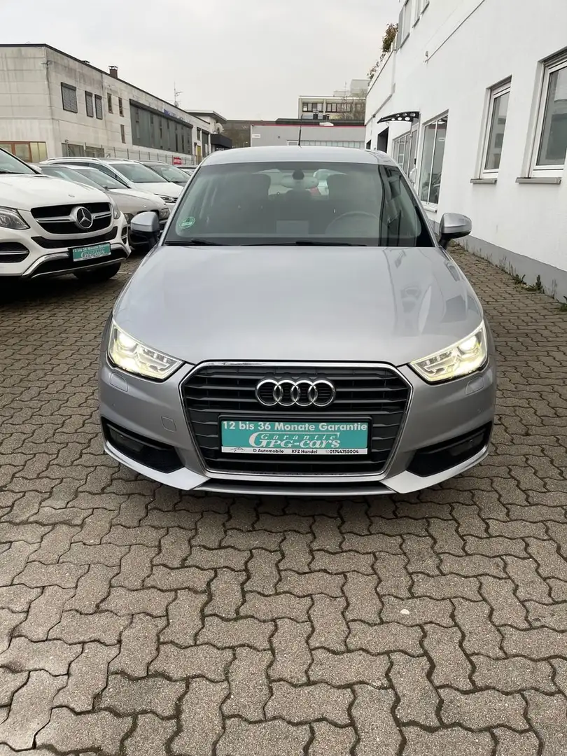 Audi A1 Sportback design Plateado - 2