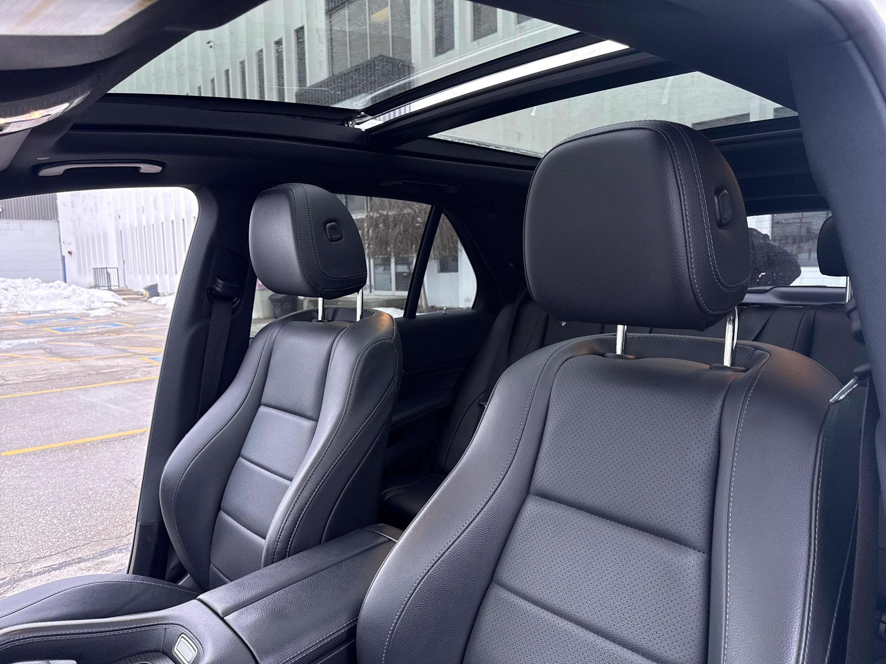 2022 Mercedes-Benz GLE GLE 450 4MATIC SUV thumb 7