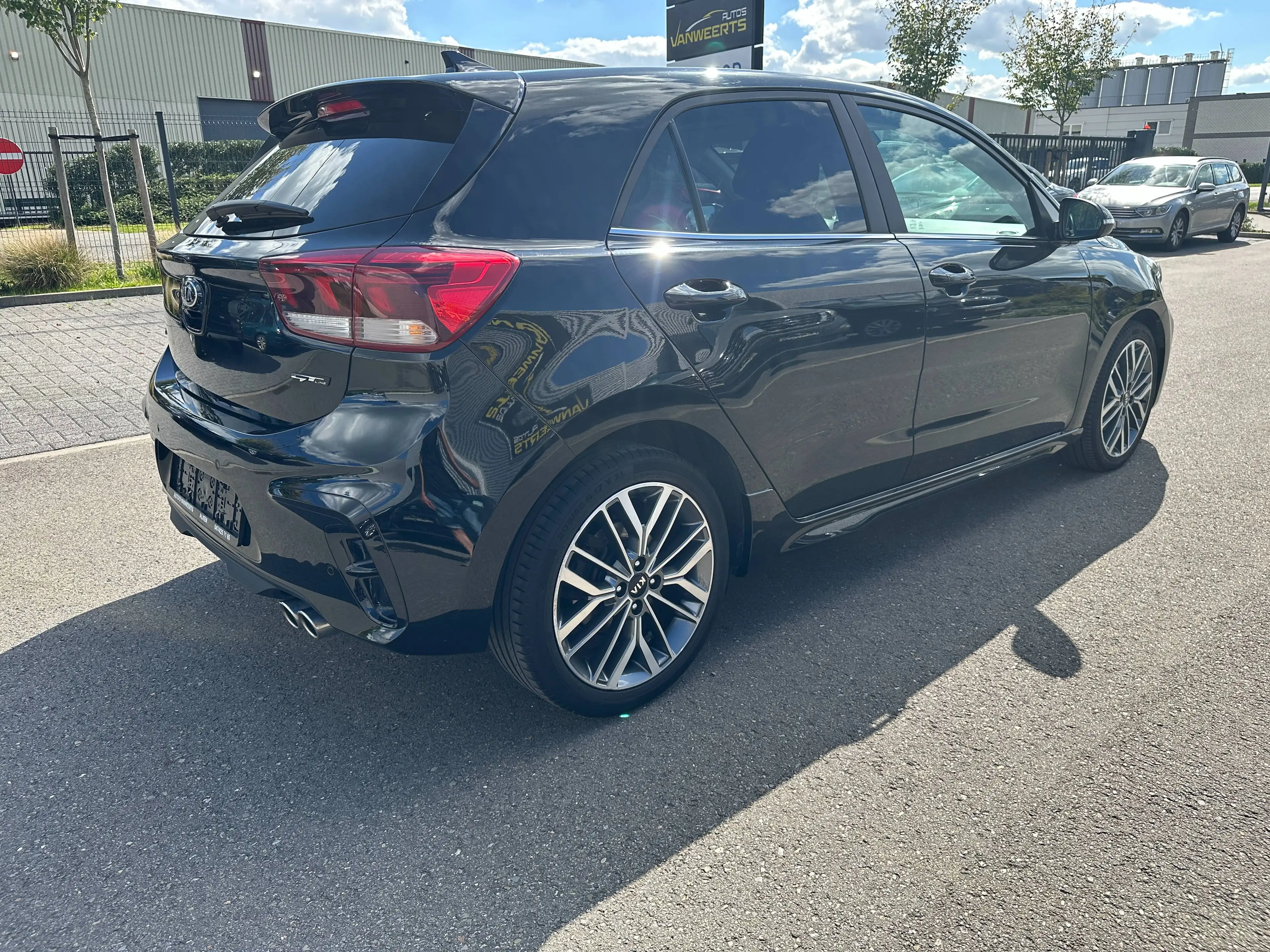 Kia Rio 1.0 T "GT Line", 100 pk. CARPLAY-ANDROID/ CAMERA/ KEYLESS — photo 4