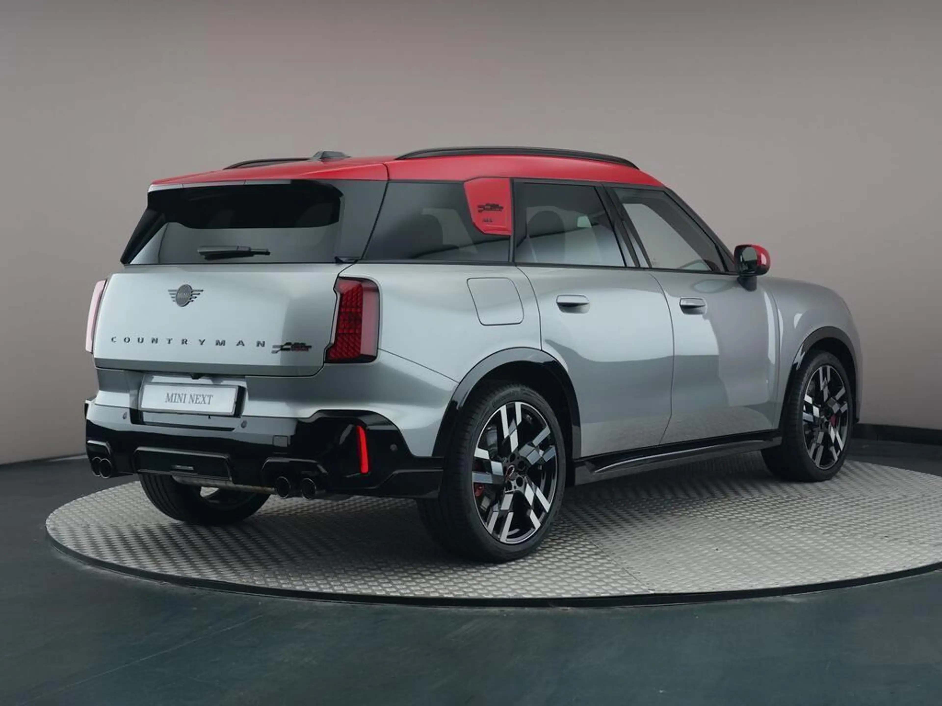 MINI John Cooper Works Countryman 2.0 JCW ALL4 XL — photo 11