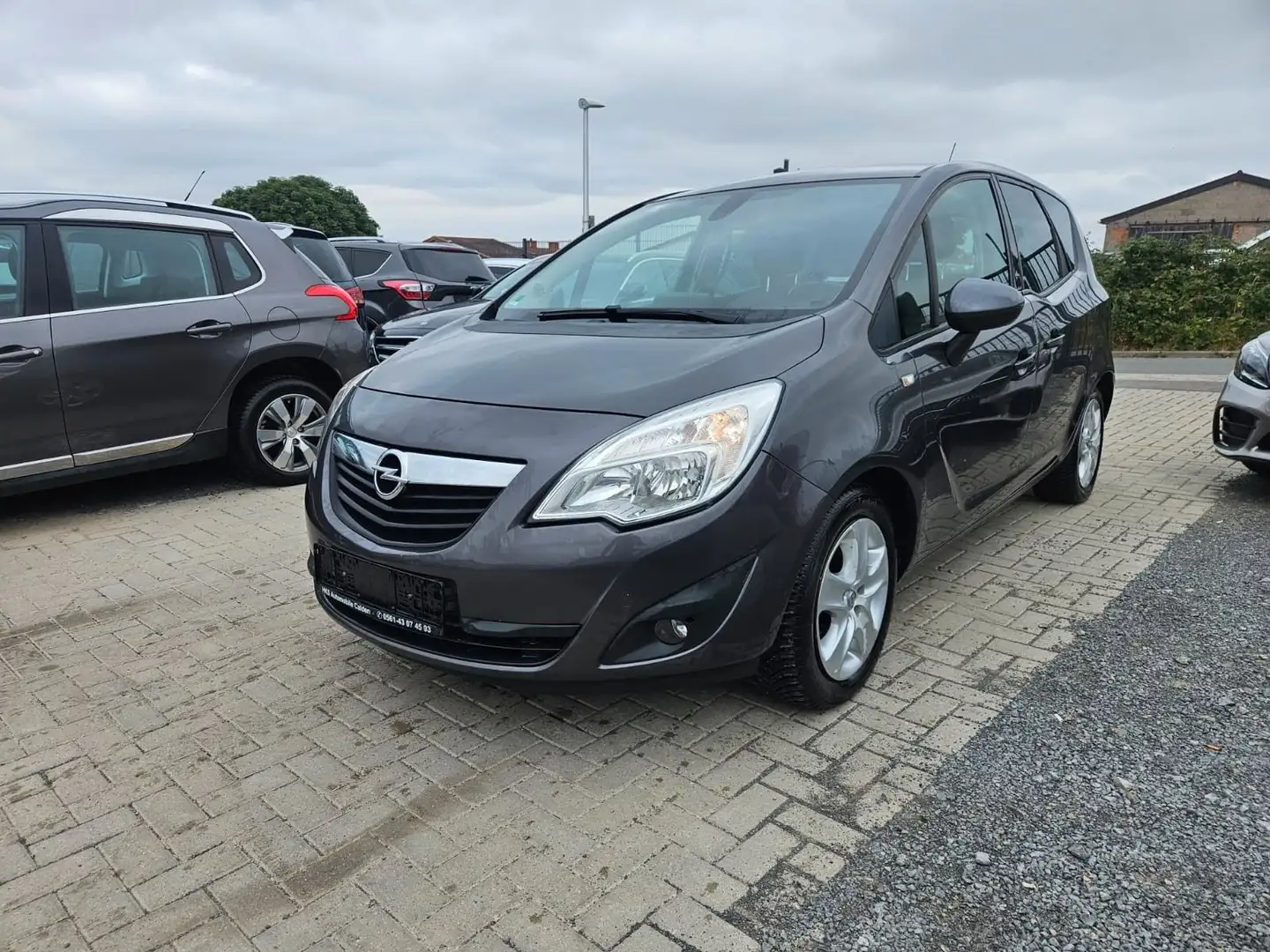 Opel Meriva B Design Edition Gris - 1