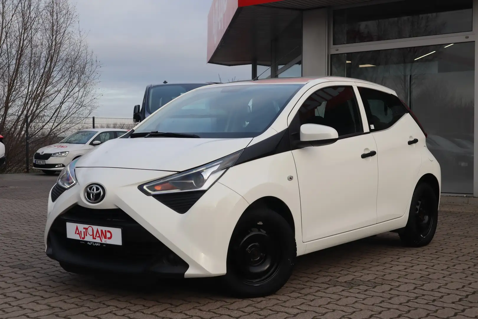 Toyota Aygo AYGO 1.0 x Business Klima AUX Bluetooth Weiß - 2