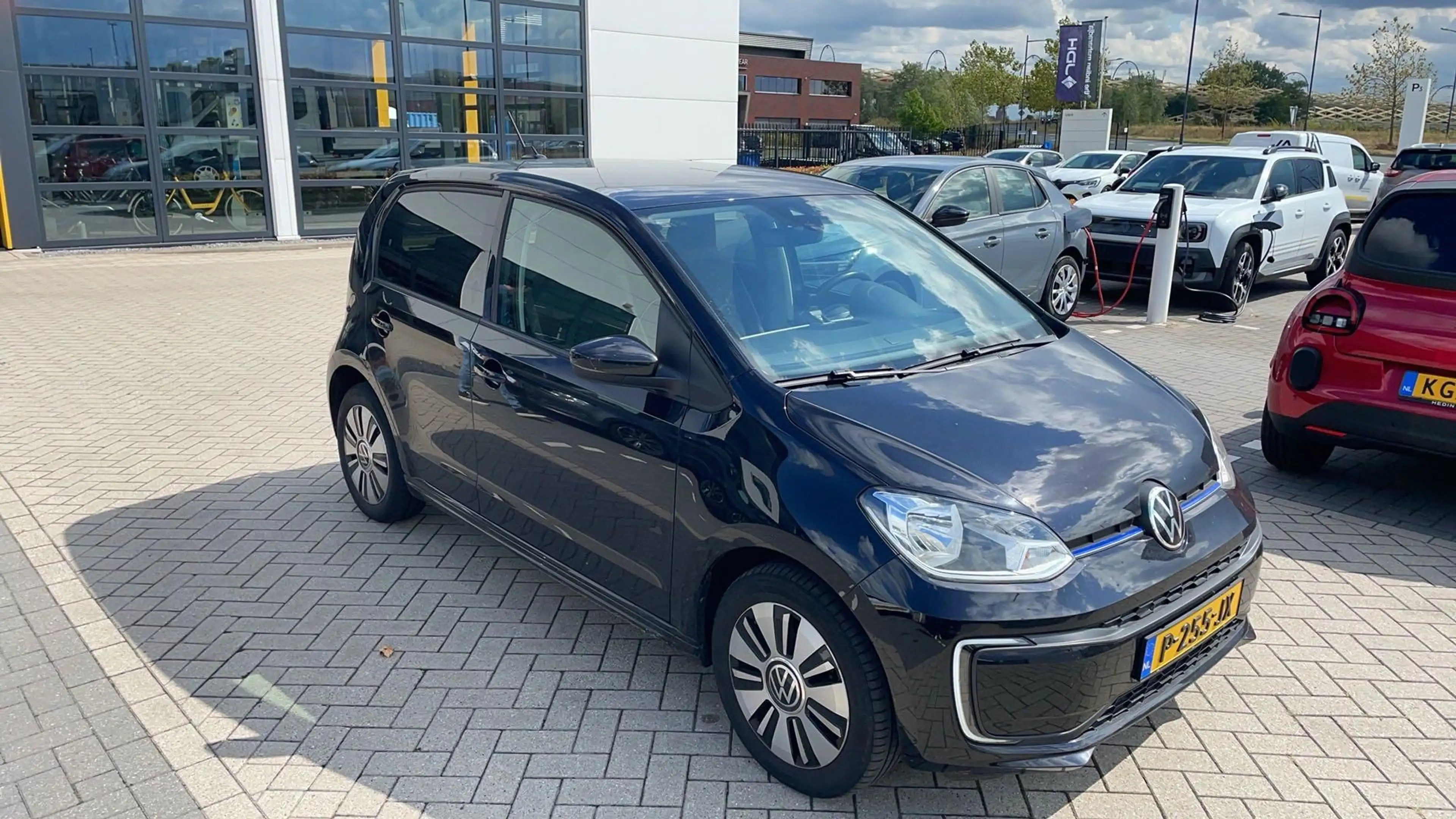 Volkswagen e-up! e-up! Style — photo 5