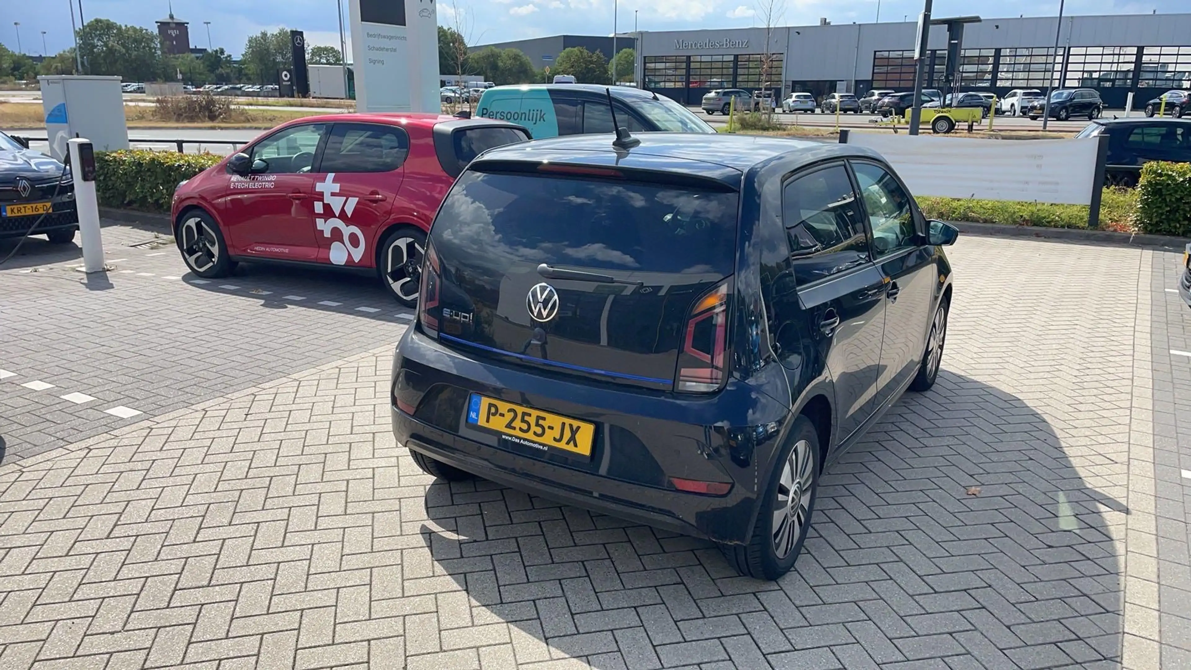 Volkswagen e-up! e-up! Style — photo 4