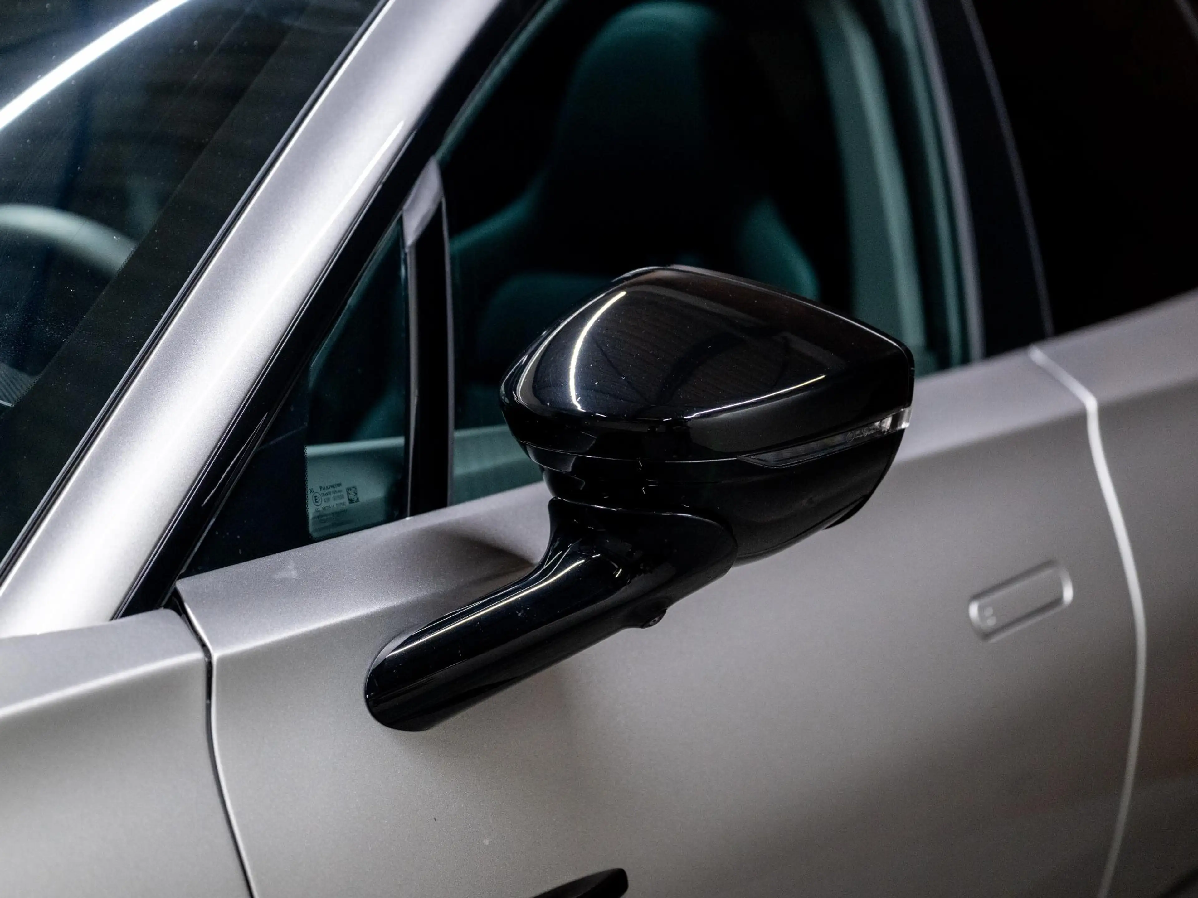 Aston Martin DBX 4.0 V8 707 | FACELIFT | ACC | 360° | Stoelventilat — photo 10