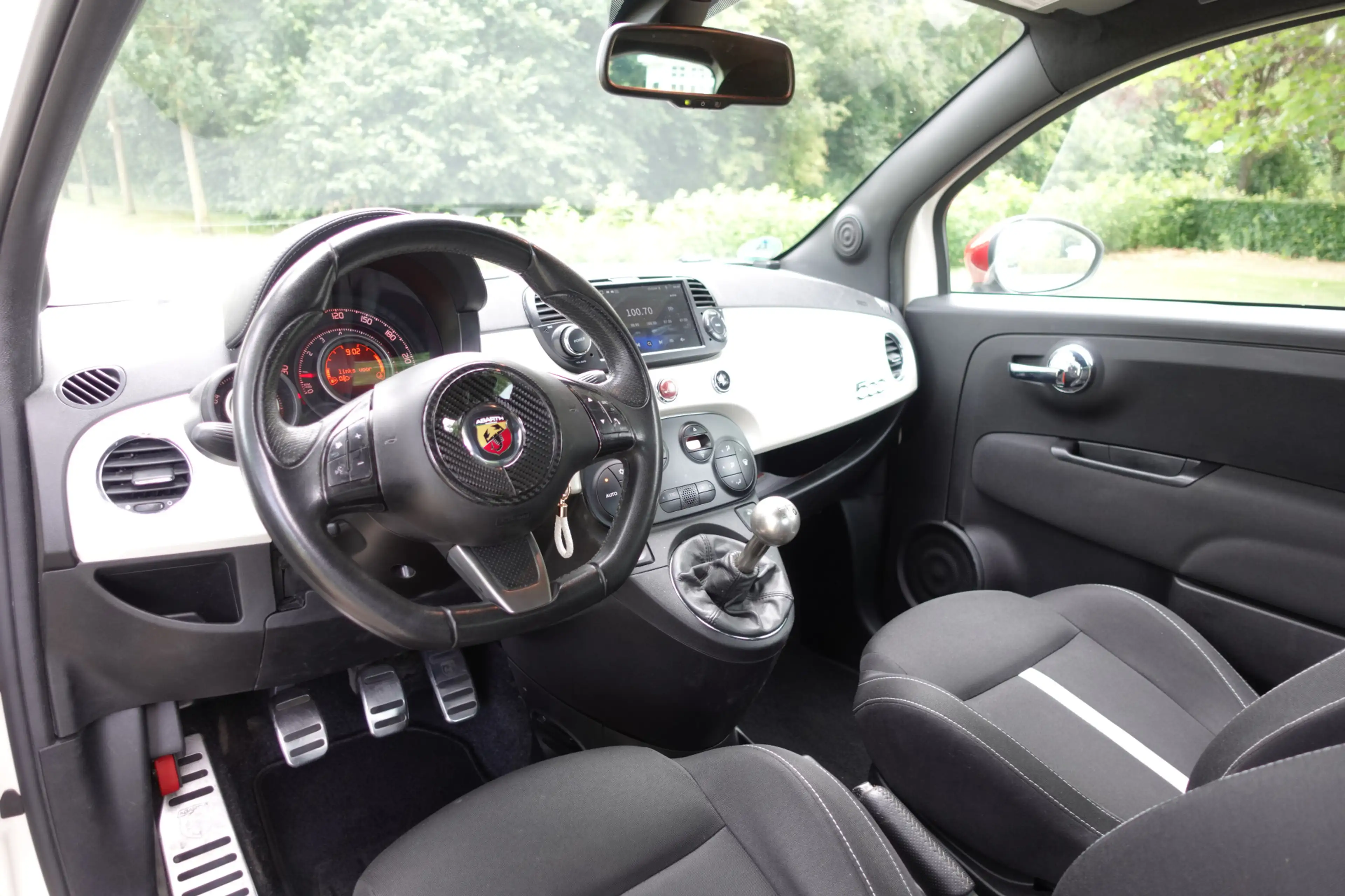 Fiat 500 Abarth 1.4-16V — photo 12