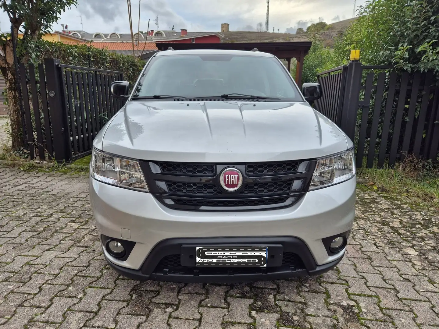 Fiat Freemont Freemont 2.0 mjt 16v Black Code 4x4 170cv auto Срібний - 1