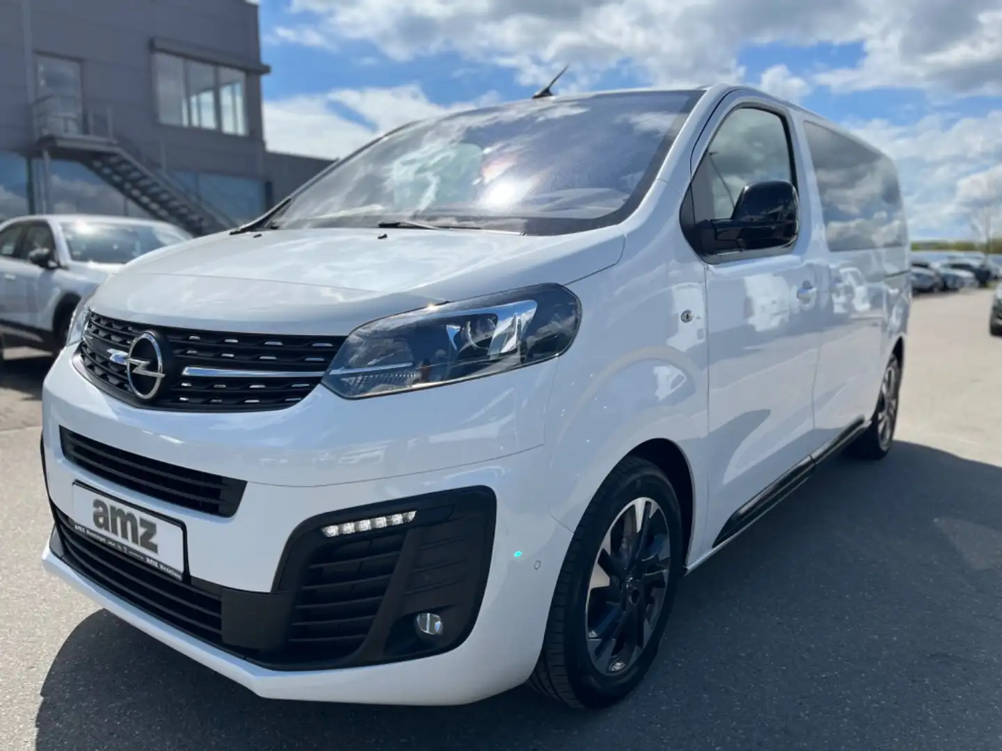 Opel Zafira Life 2.0 D Innovation M *Tempomat*Kamera* Weiß - 2