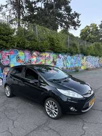 1.6 TDCi Champions Edition