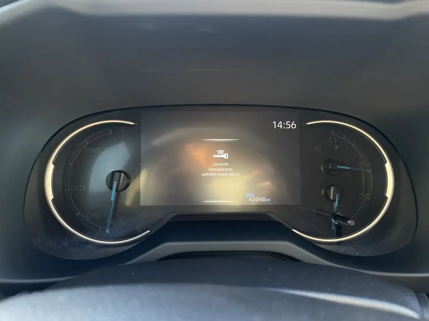 Toyota RAV 4 2,5 Hybrid VIP AWD Grau - 2