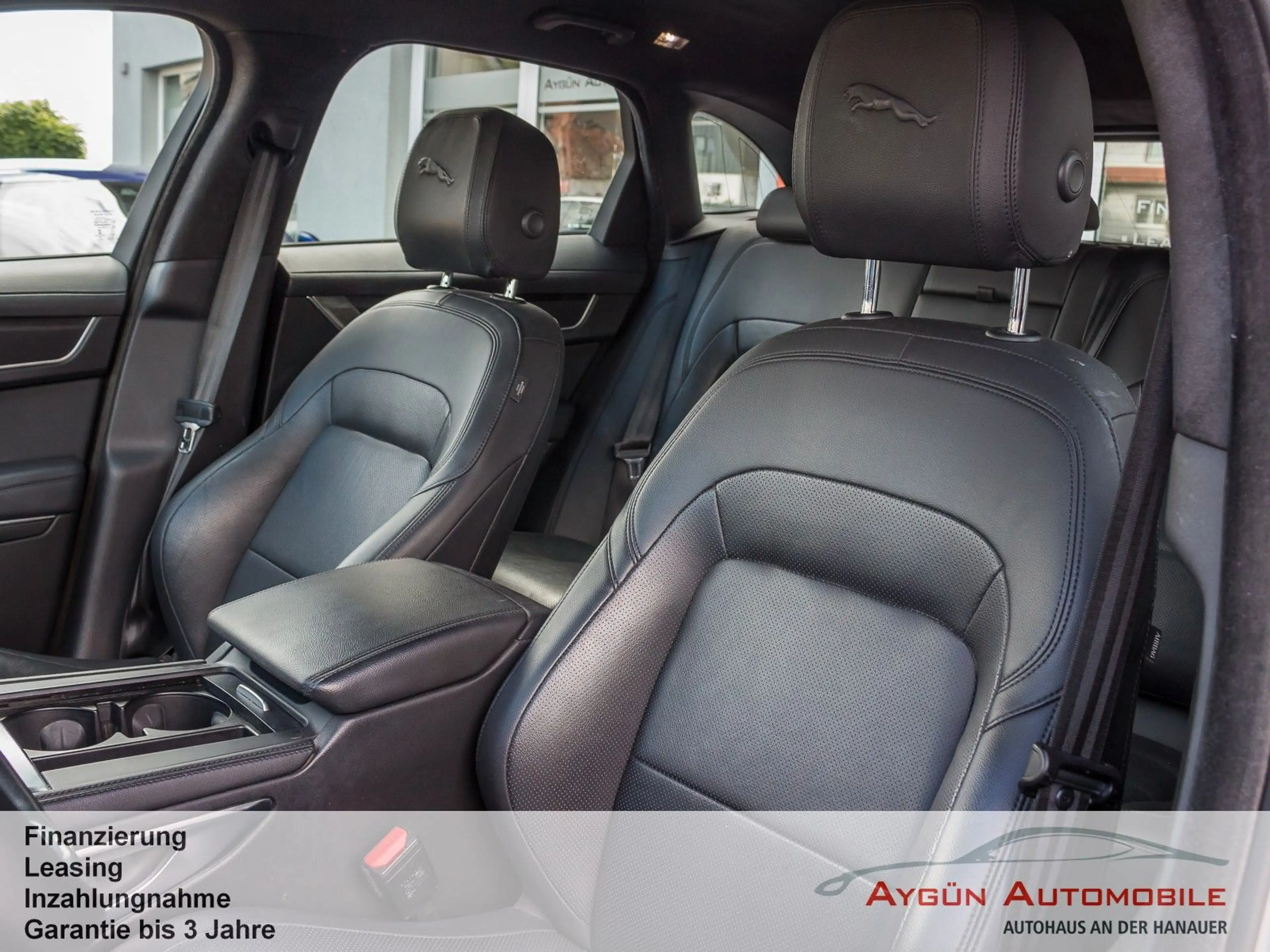 Jaguar F-Pace F-PACE P400e AWD*ACC*HUD*AHK*Winter-Paket* — photo 10