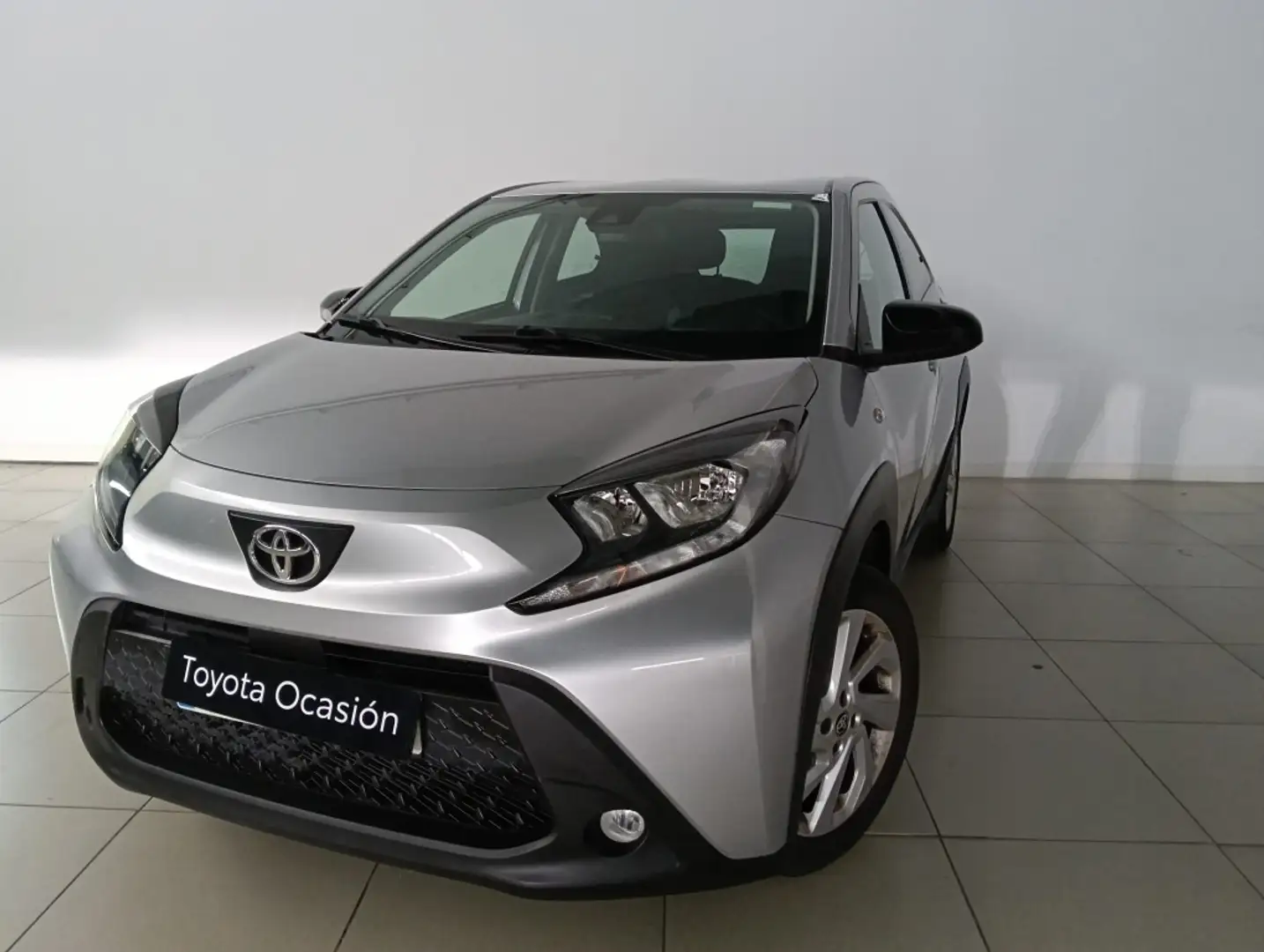 Toyota Aygo Play Argent - 2