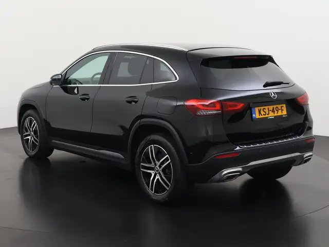 Mercedes-Benz Gla view 6