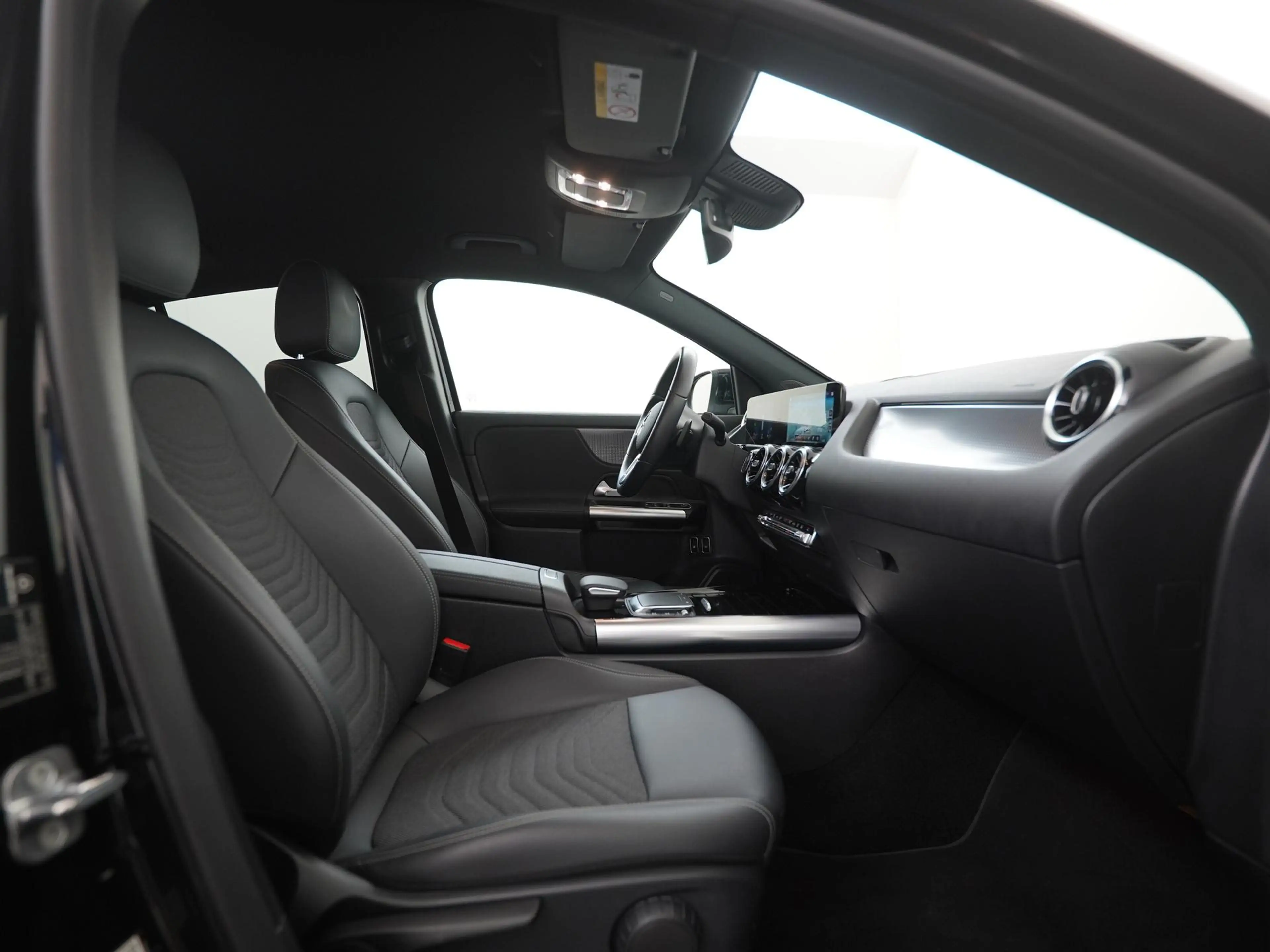 Mercedes-Benz GLA 250 250e Business Line | Camera | Elektr achterklep | — photo 3