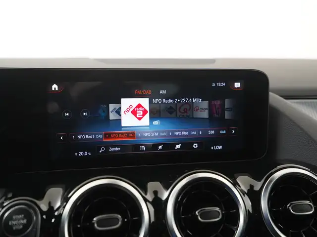 Mercedes-Benz Gla view 13
