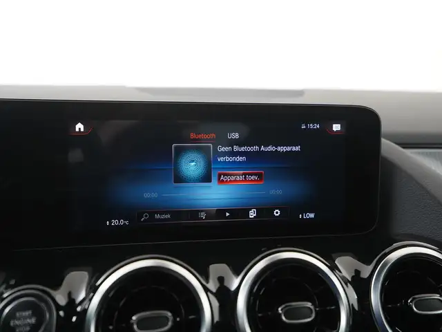 Mercedes-Benz Gla view 14