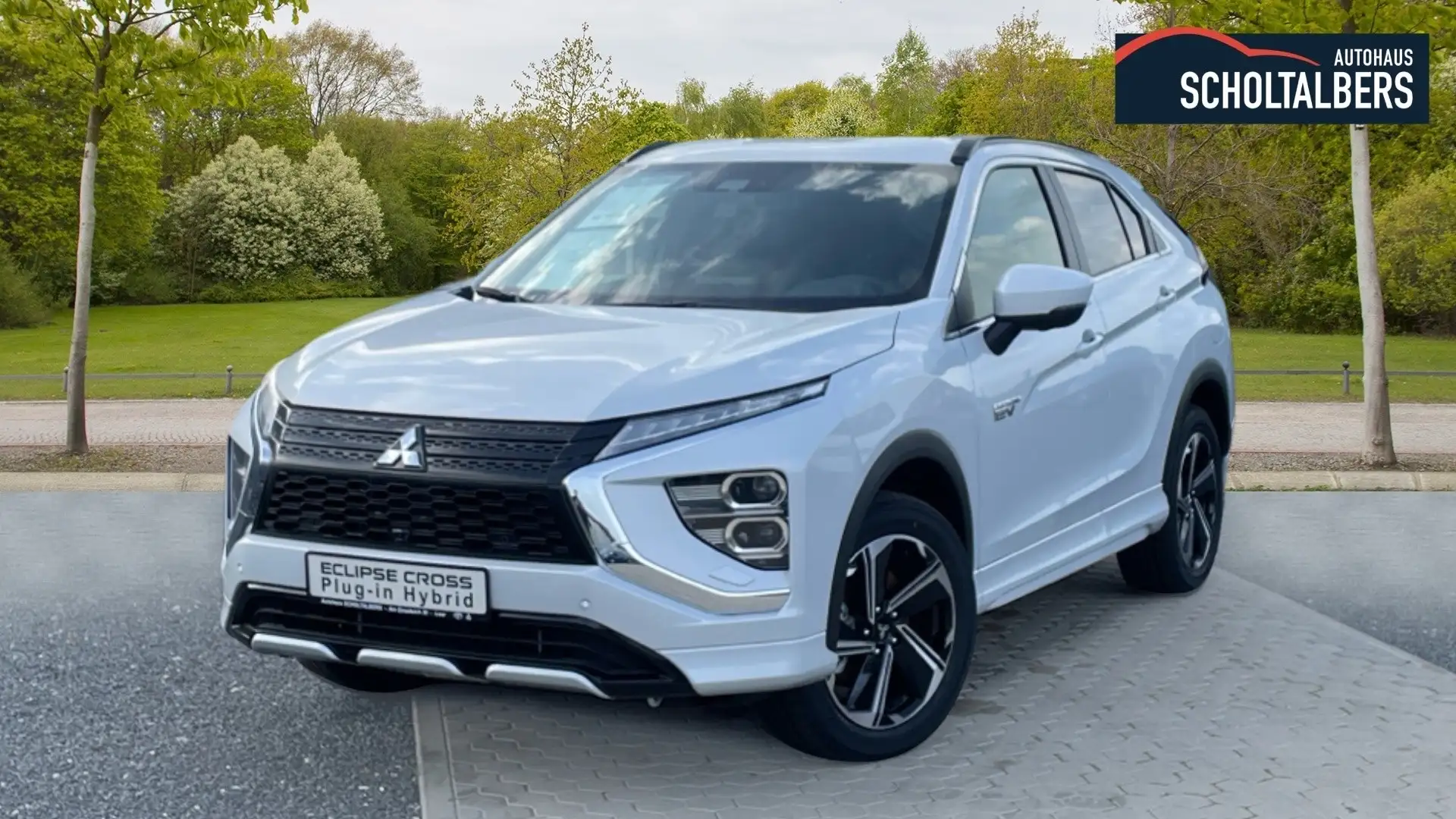 Mitsubishi Eclipse Cross Plus Select Hybrid 4WD Plug-in Wit - 1