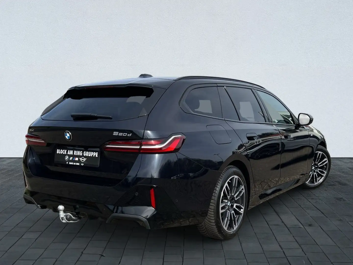 BMW 520 d xD Tour M SPORT DAProf 360° StndHzg AHK H/K Negro - 2
