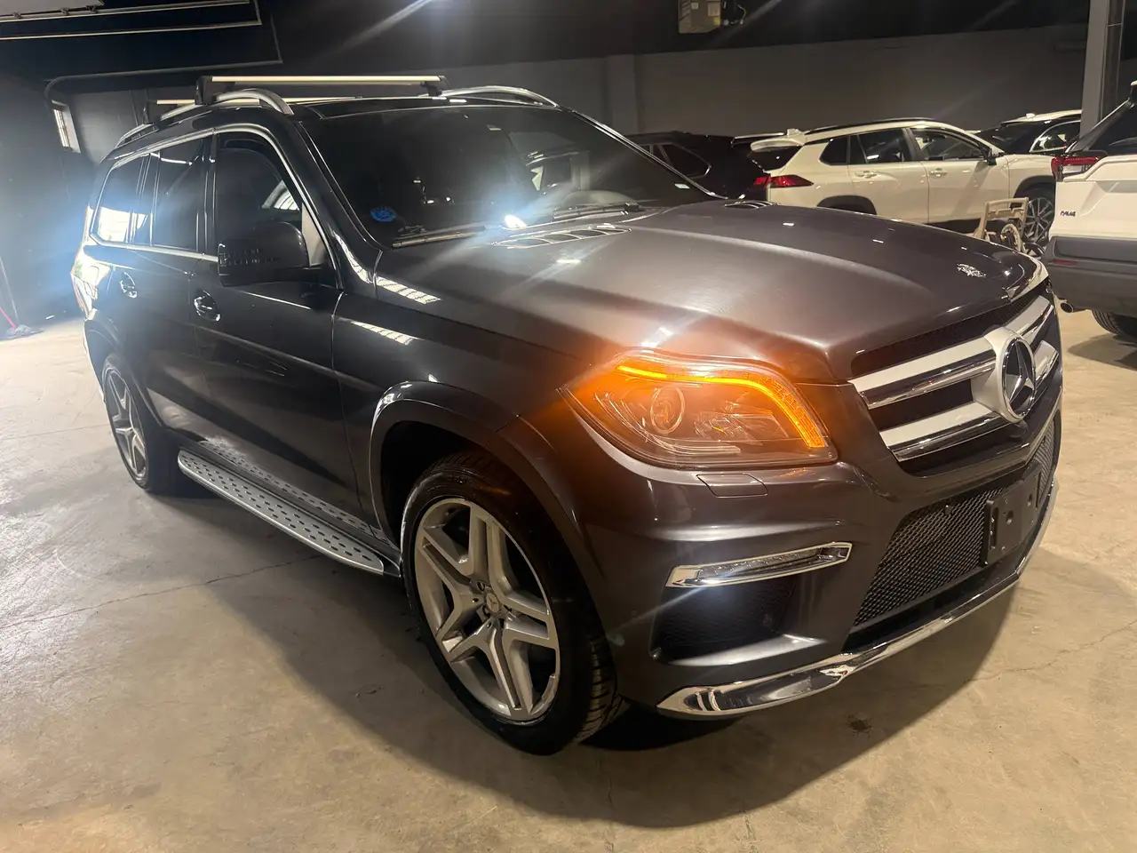 Mercedes-Benz GL-Class fotografie Mercedes-Benz GL-Class