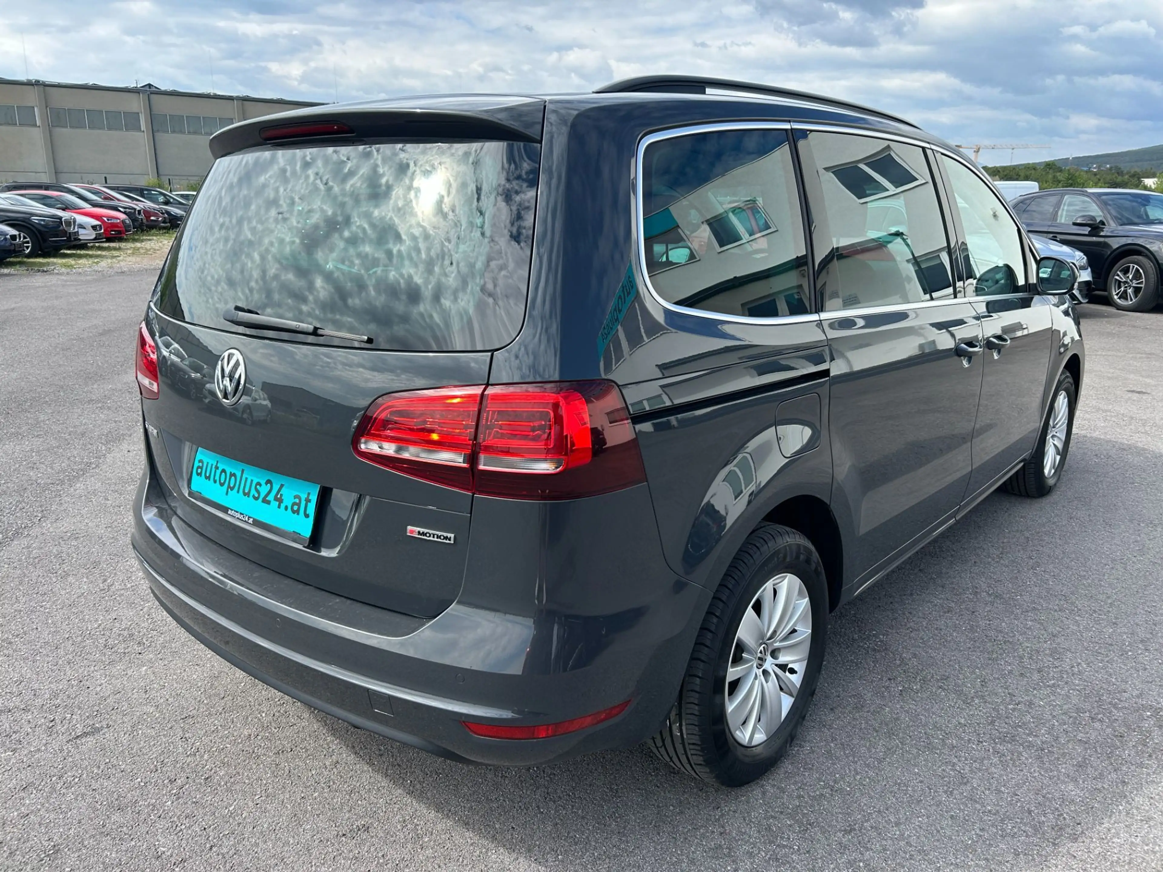 Volkswagen Sharan Business BMT SCR 2,0 TDI DSG 4Motion *ACC*PANORAM — photo 4