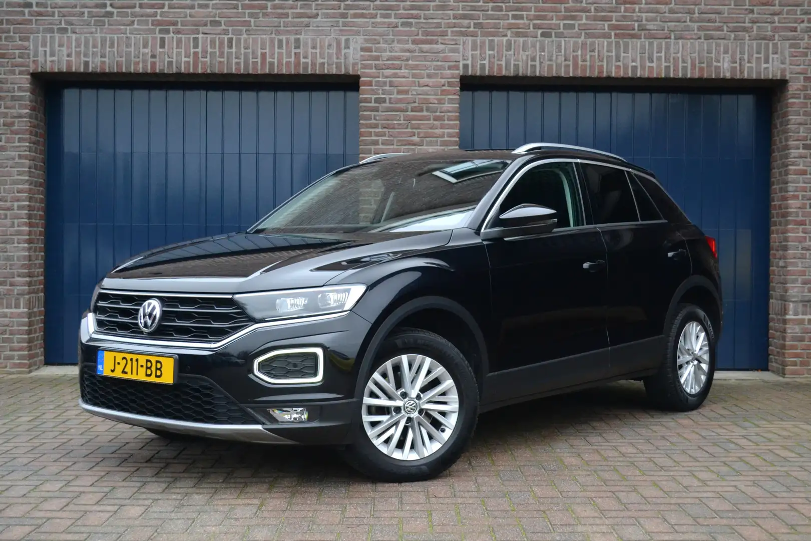 Volkswagen T-Roc 1.0 TSI Style Sport Business | LED | Carplay/Andro Noir - 1