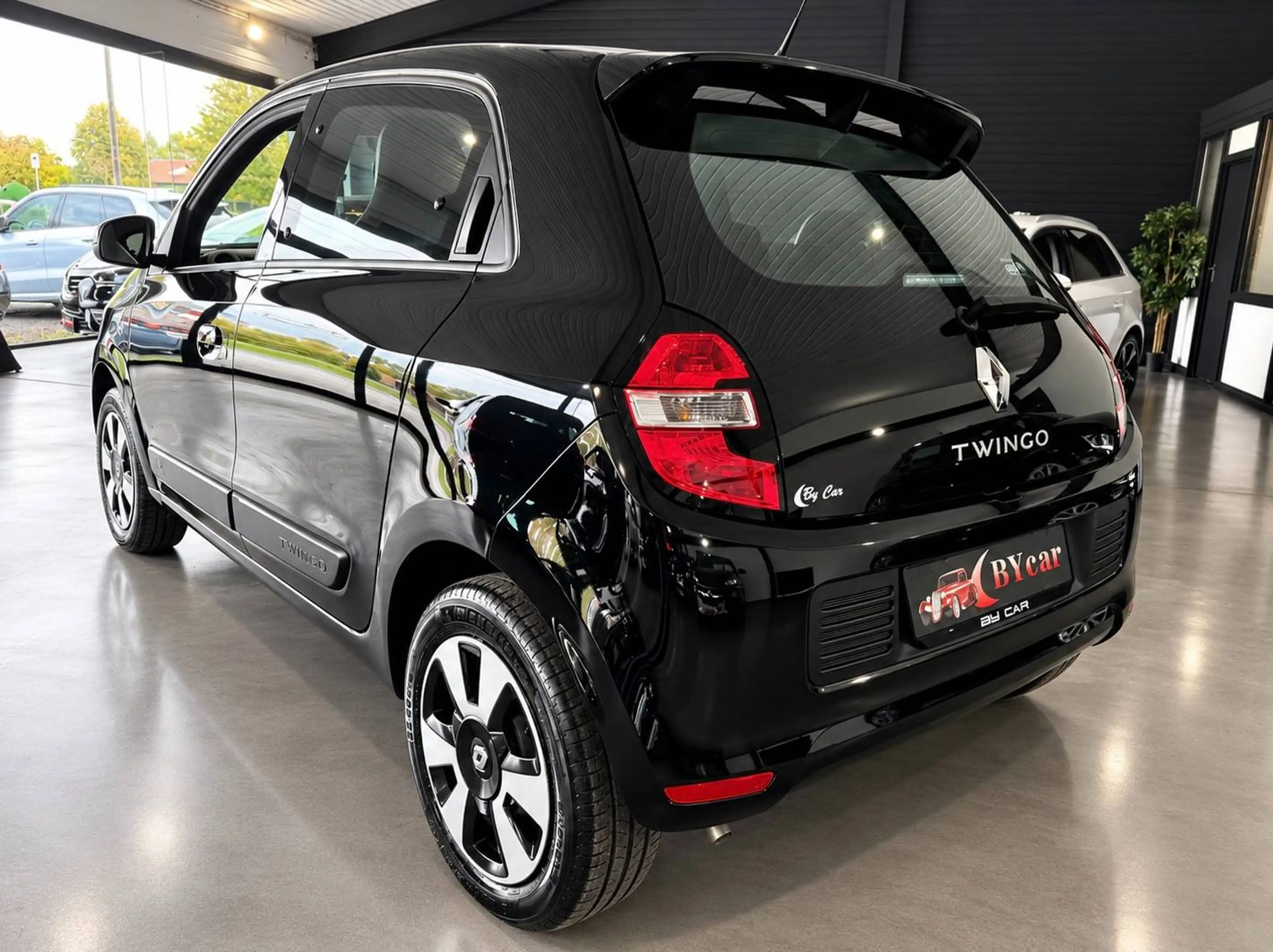 Renault Twingo 1.0i SCe *GARANTIE 2 ANS* — photo 4