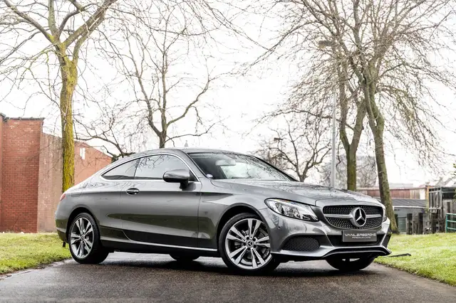 Mercedes-Benz C 180 Coupe 9G-TRONIC Avantgarde * Trekhaak * Camera *