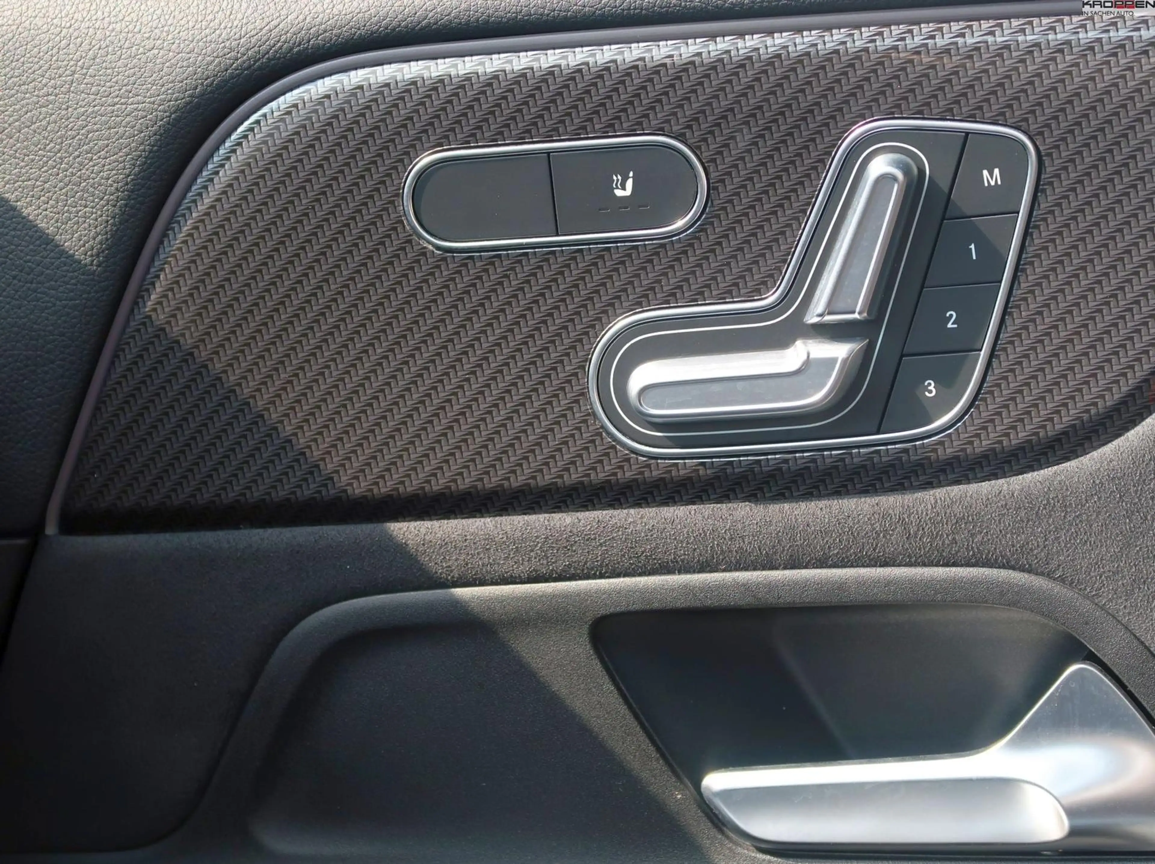 Mercedes-Benz GLB 200 Autom. Navi Cam el.Sitz+Memory Pan.-GD AHK — photo 14