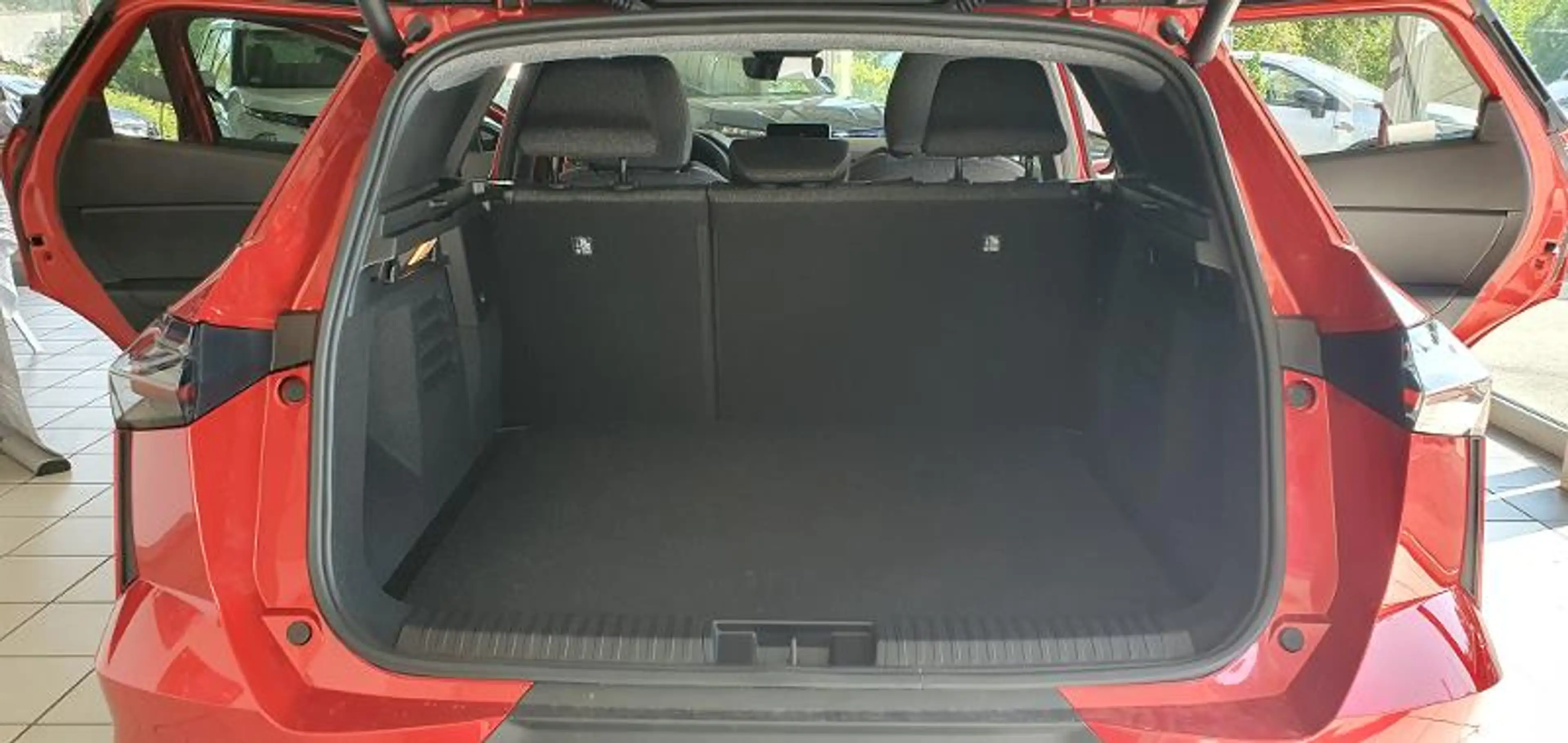 Mitsubishi Grandis 1.3T Intro Edition AUTOMATIK/LED/SHZ/DAB — photo 13