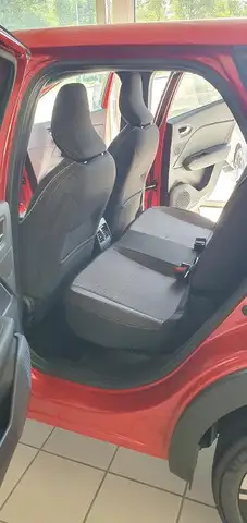 Mitsubishi Grandis view 9