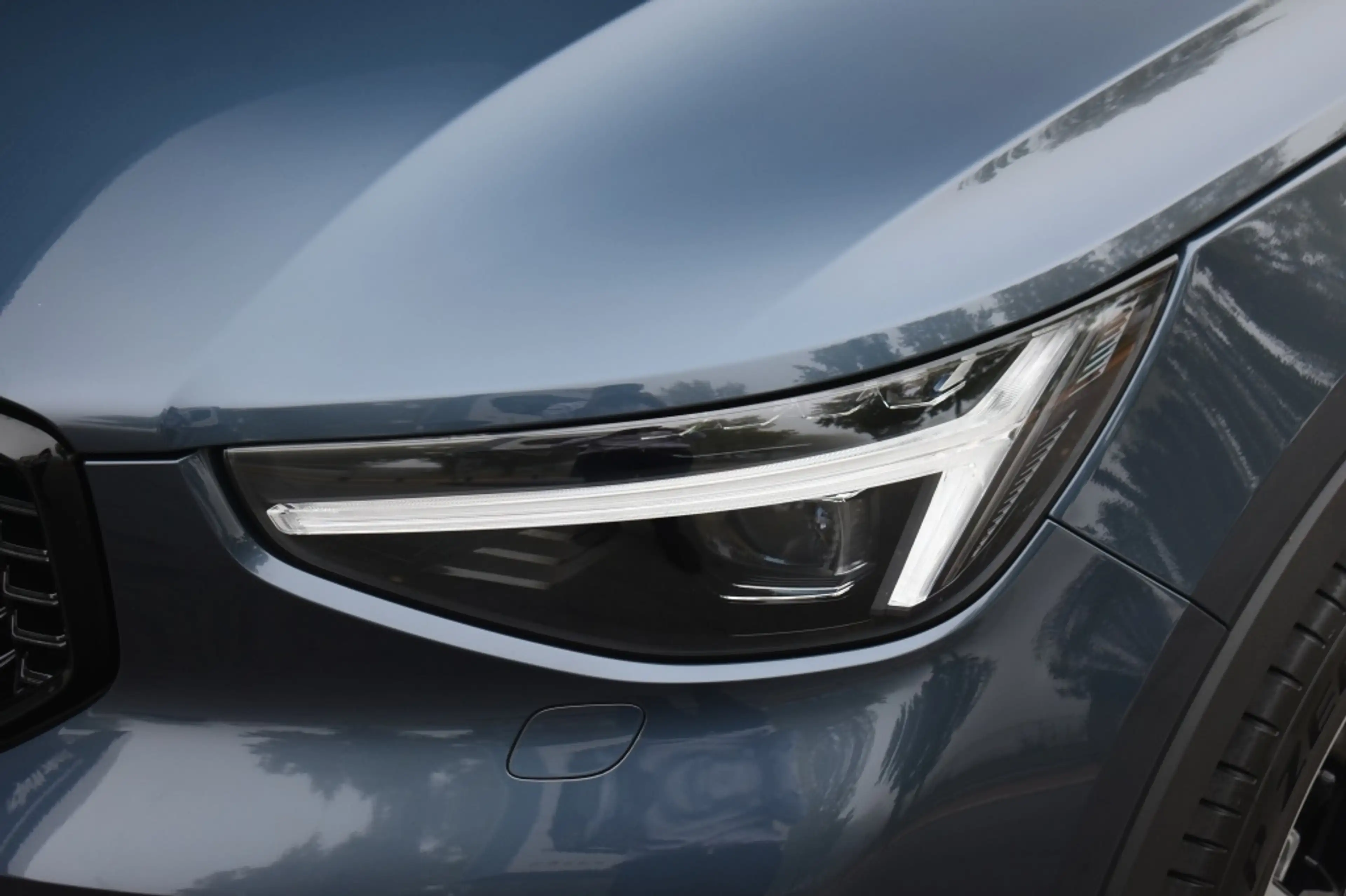 Volvo XC40 B4 197pk Plus Dark | Lounge | Lighting | Trekhaak — photo 9