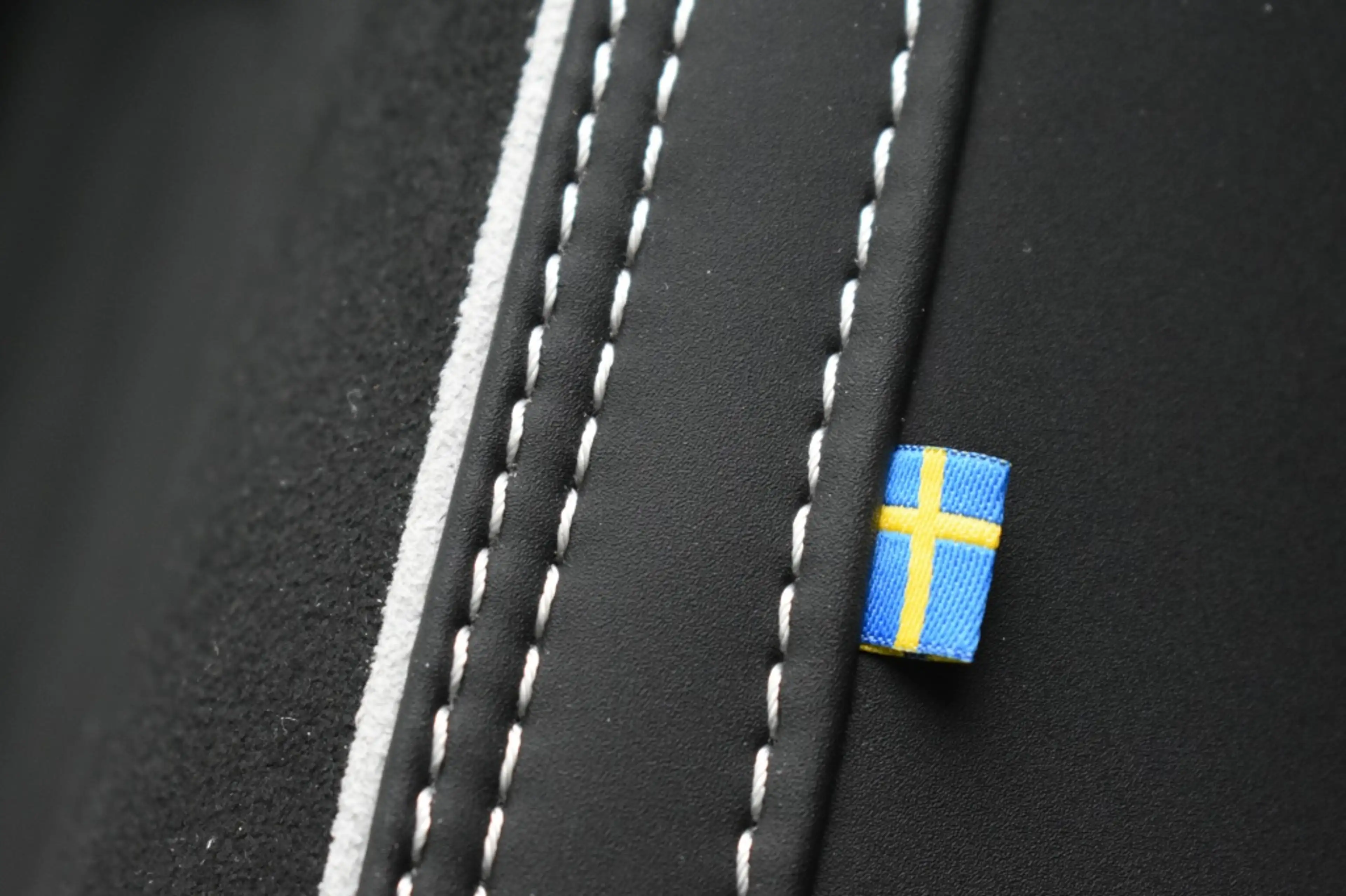 Volvo XC40 B4 197pk Plus Dark | Lounge | Lighting | Trekhaak — photo 28