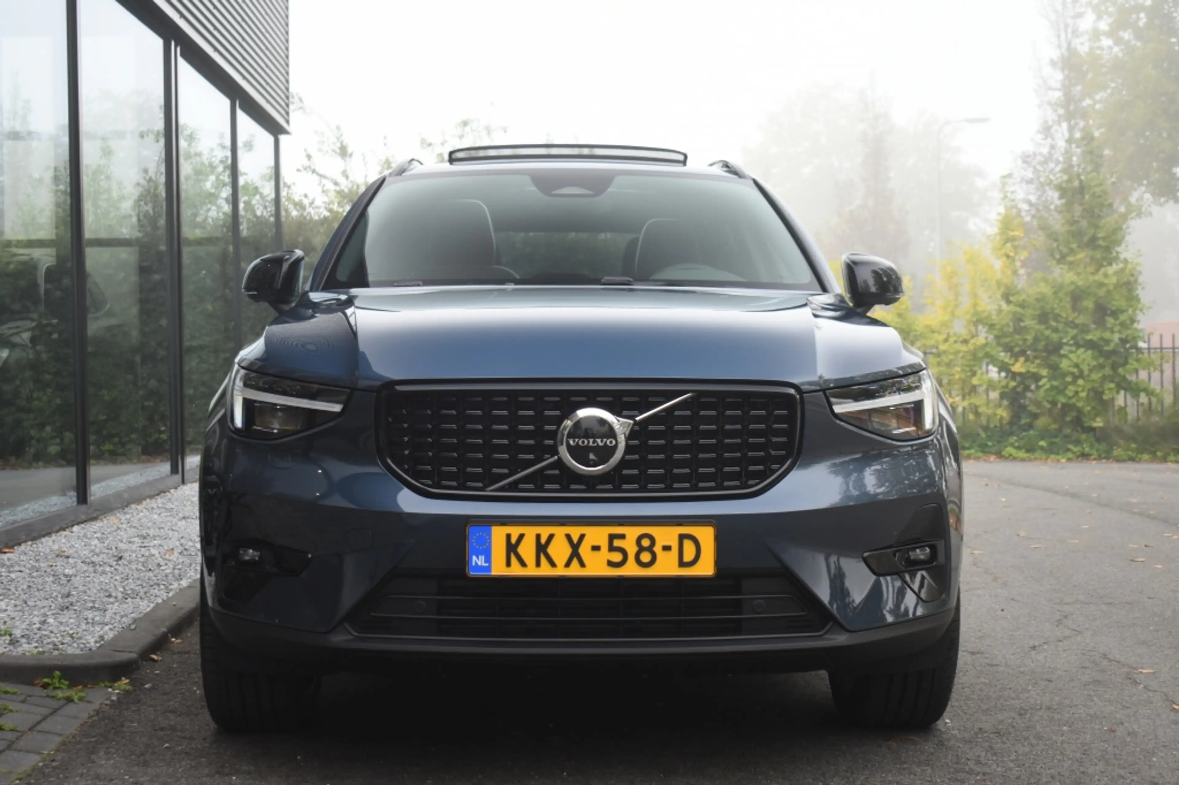 Volvo XC40 B4 197pk Plus Dark | Lounge | Lighting | Trekhaak — photo 8