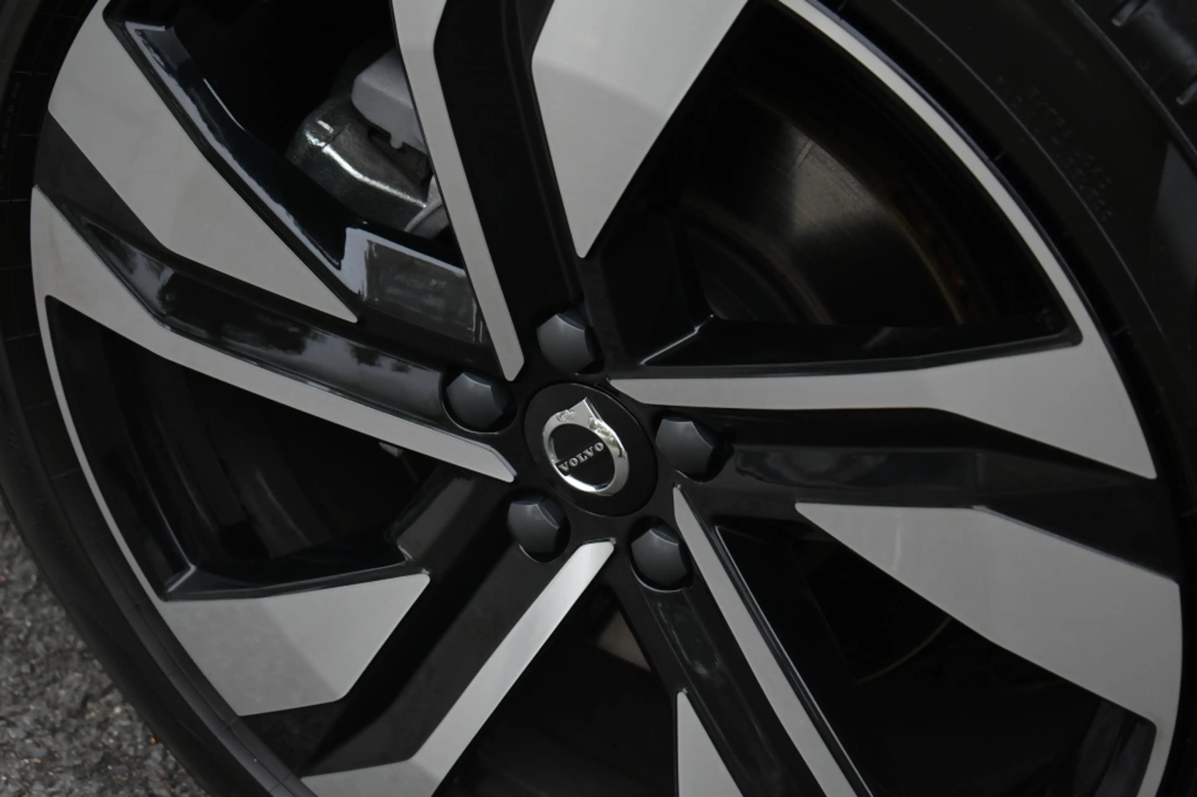 Volvo XC40 B4 197pk Plus Dark | Lounge | Lighting | Trekhaak — photo 6