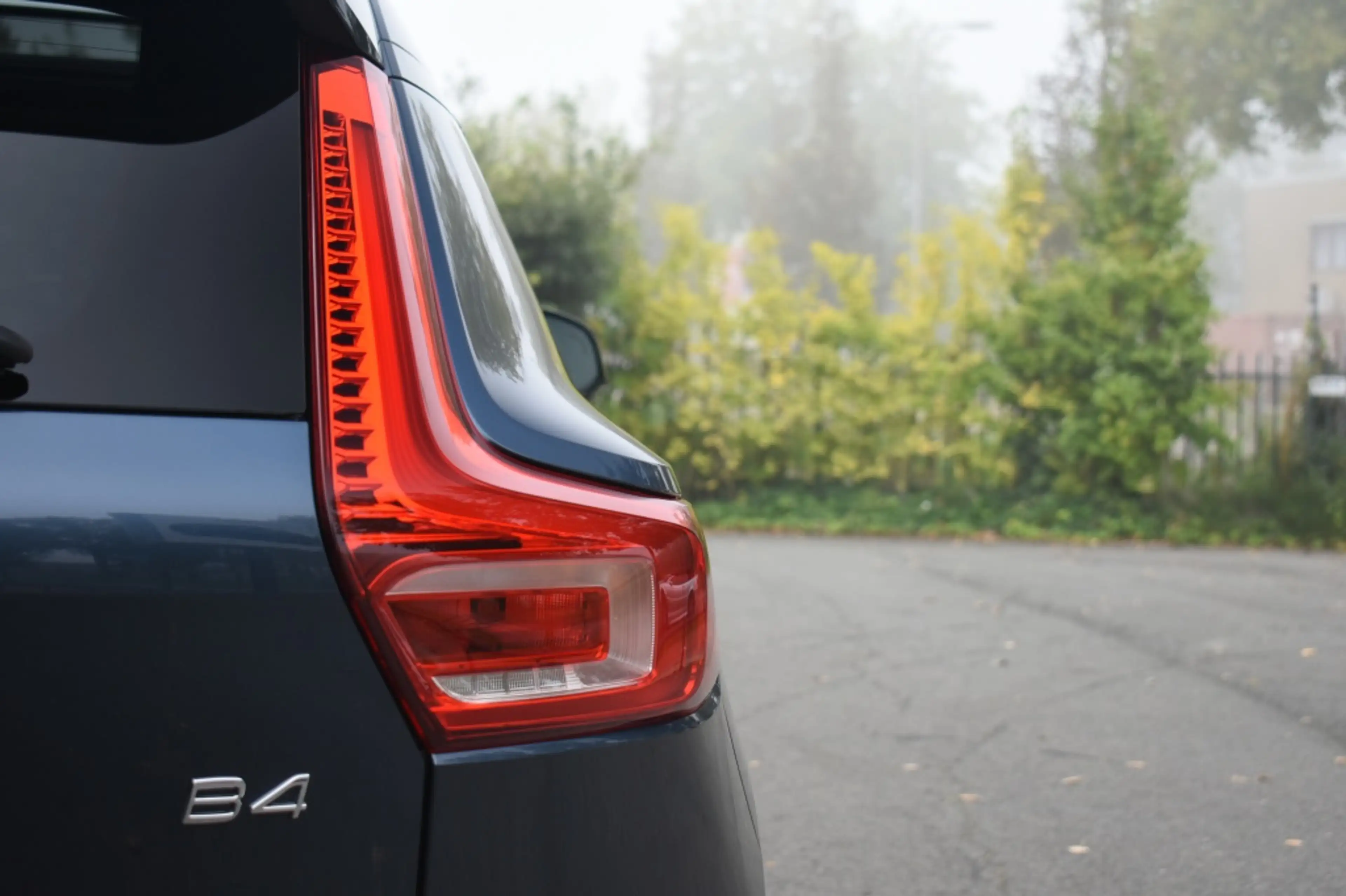 Volvo XC40 B4 197pk Plus Dark | Lounge | Lighting | Trekhaak — photo 10