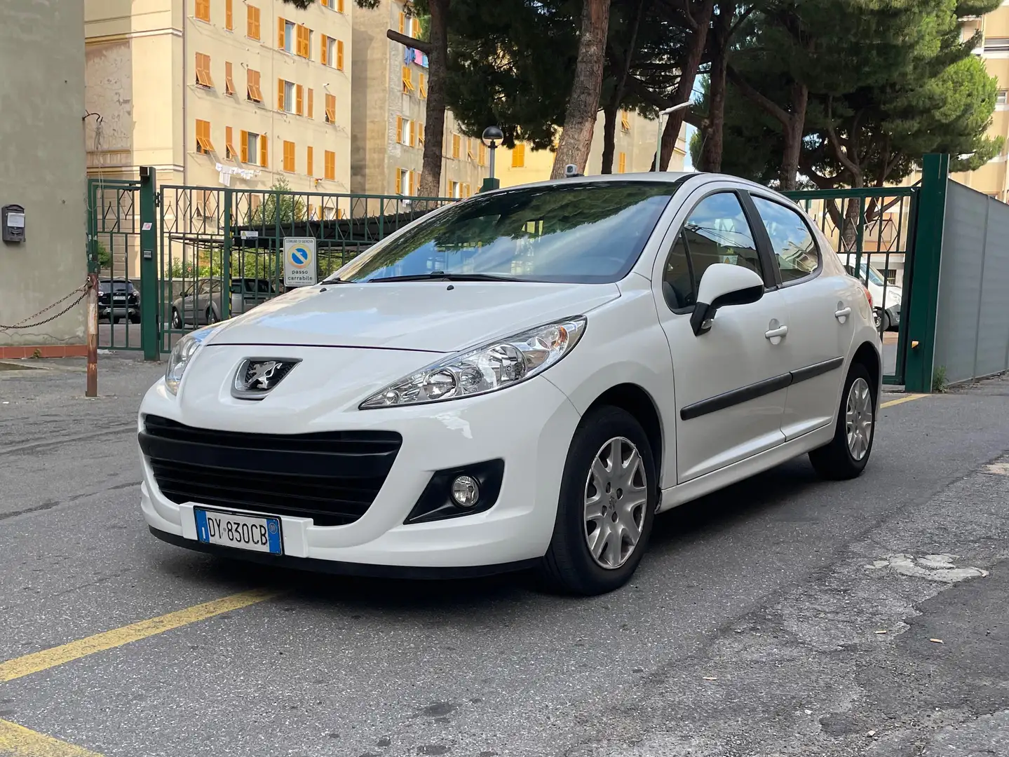 Peugeot 207 2075p 1.4 8v X-Line eco-Gpl - 1