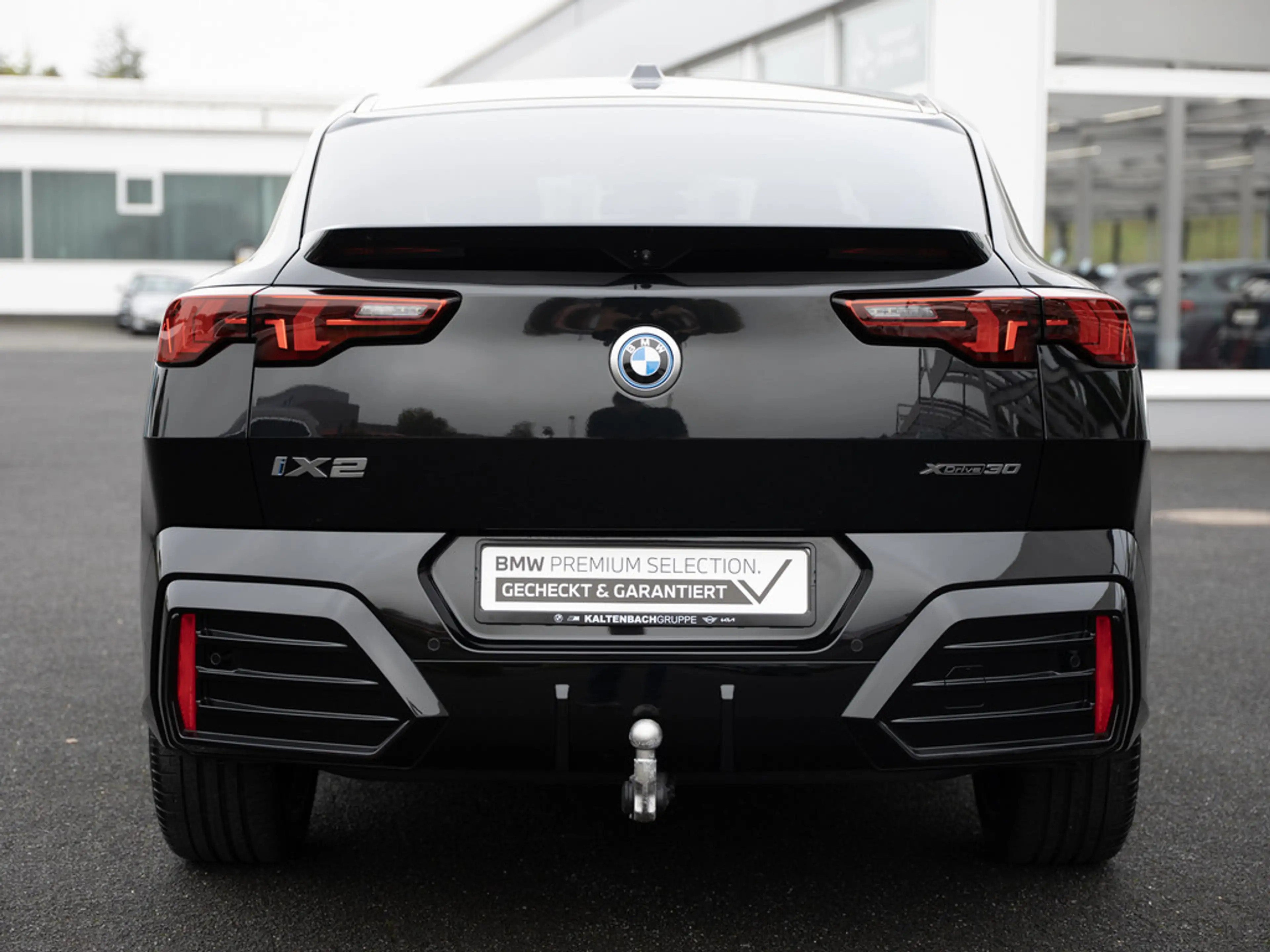 BMW X2 xDrive30 M-Sport PANO AHK HUD 360° LED ACC — photo 6