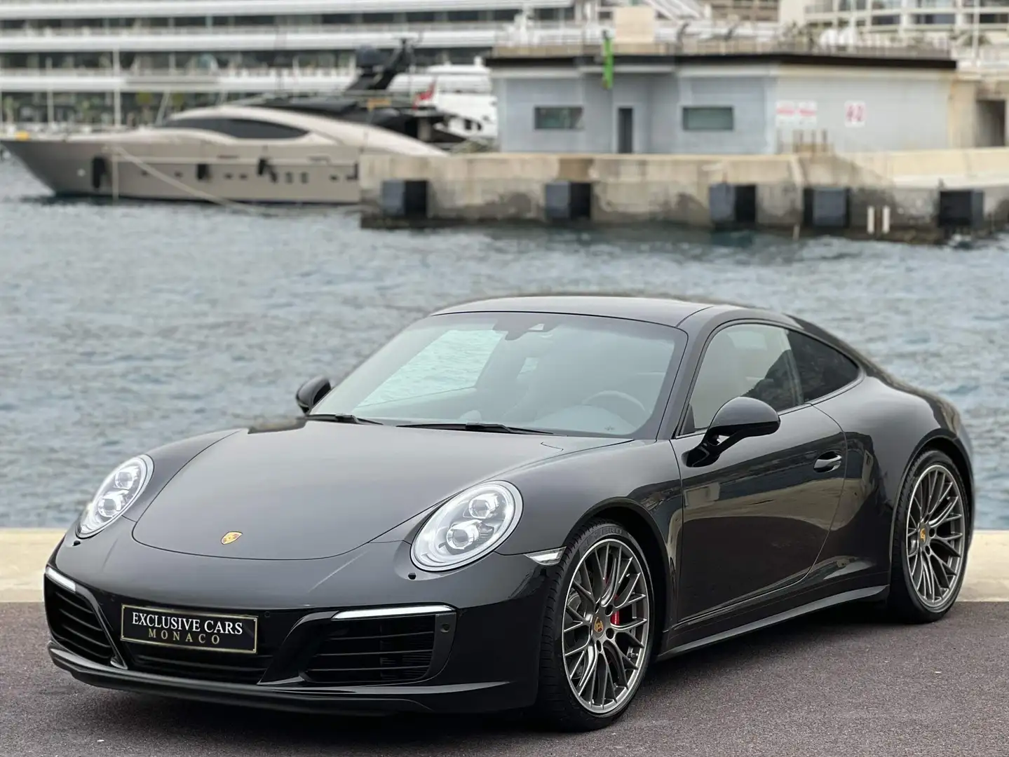 Porsche 911 Carrera 4S Coupé 3.0i 420 PDK Noir - 1