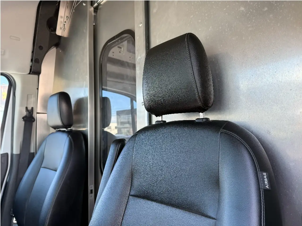 Ford Transit Cargo Van снимка Ford Transit Cargo Van