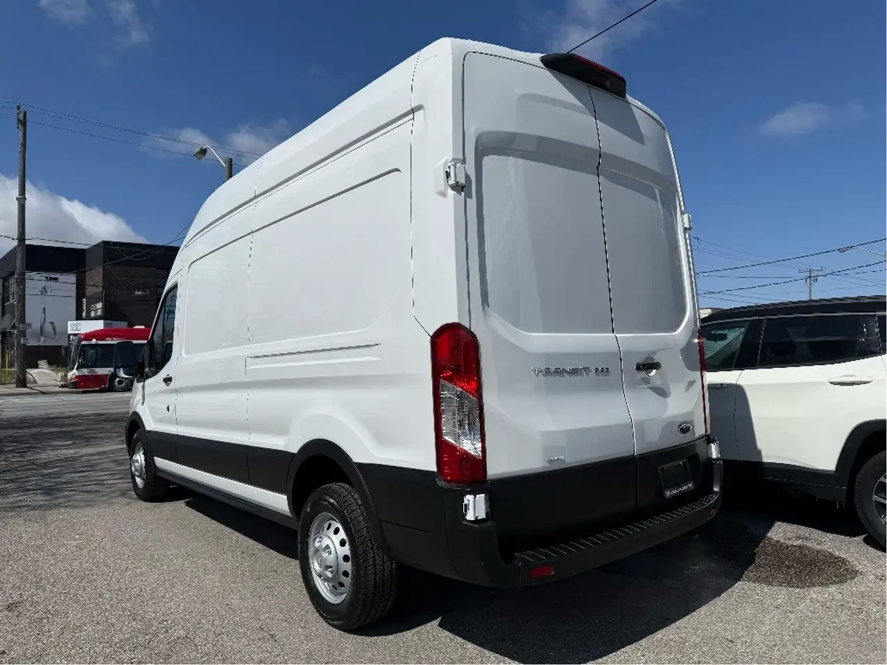Ford Transit Cargo Van снимка Ford Transit Cargo Van
